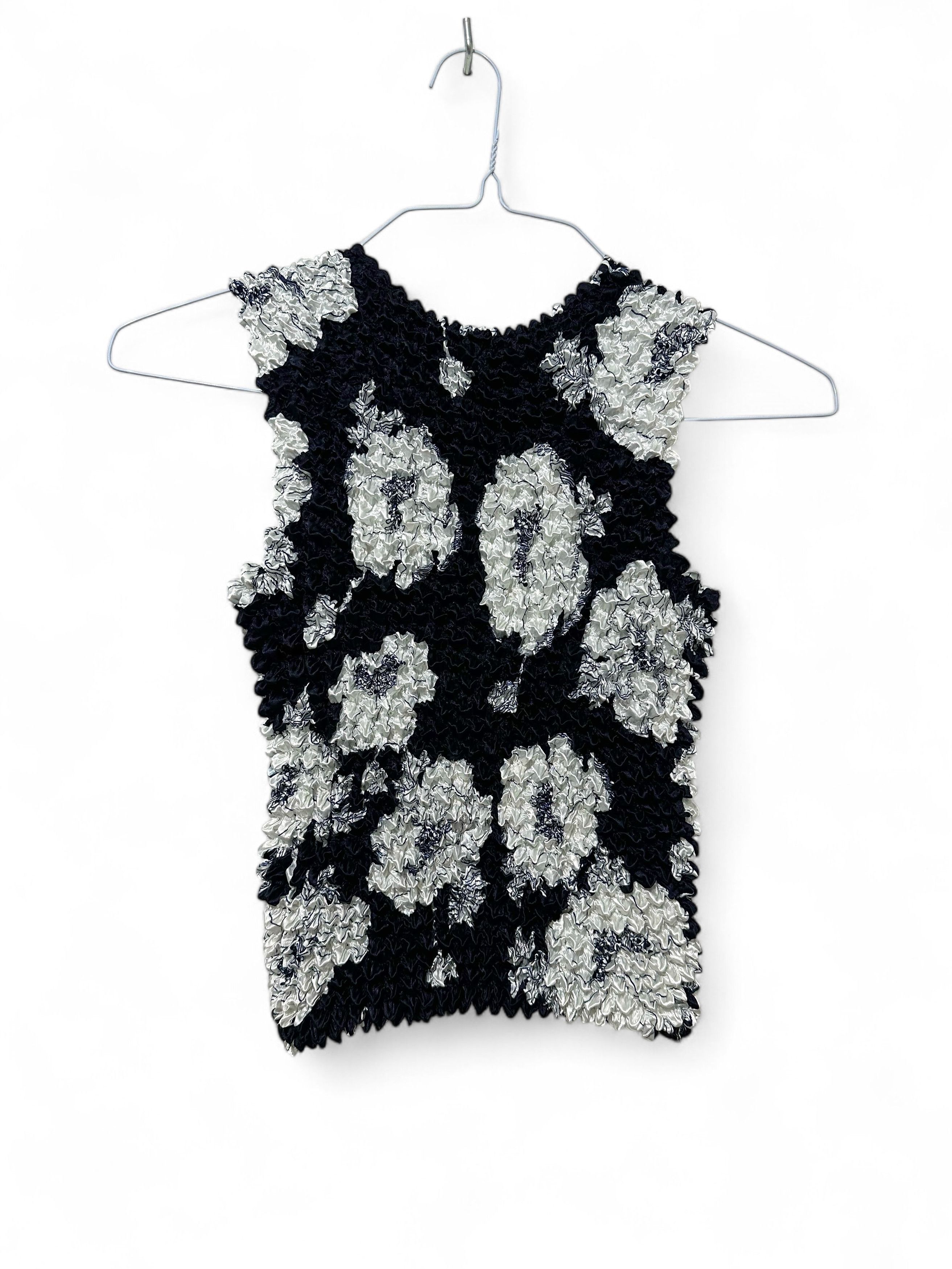 Japanese Brand × Vintage Vintage Pleated Issey Miyake Style Sleeveless Silk Top XS-M Size ONE SIZE - 1 Thumbnail