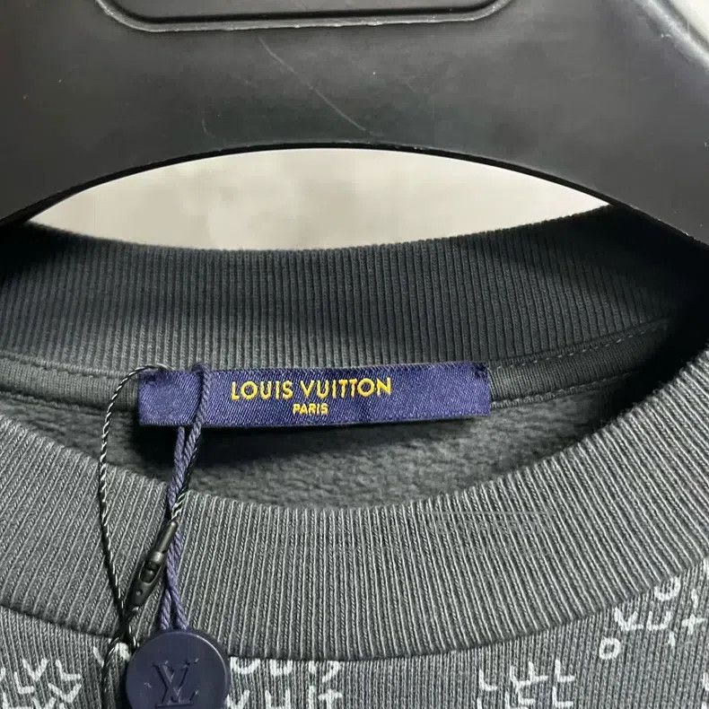 Louis Vuitton Louis Vuitton New Grey Plaid Print Color-Block Crew Neck S Size US S / EU 44-46 / 1 - 2 Thumbnail