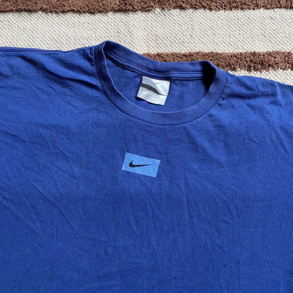 Nike × Vintage VINTAGE NIKE 90s CENTRE SWOOSH BACK PRINT T SHIRT Size US L / EU 52-54 / 3 - 3 Thumbnail