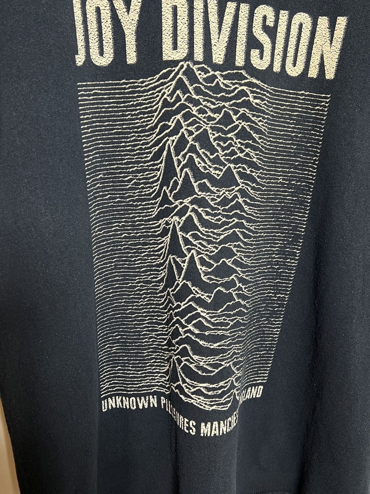 Joy Division joy division y2k unknown pleasures t shirt Size US L / EU 52-54 / 3 - 3 Thumbnail