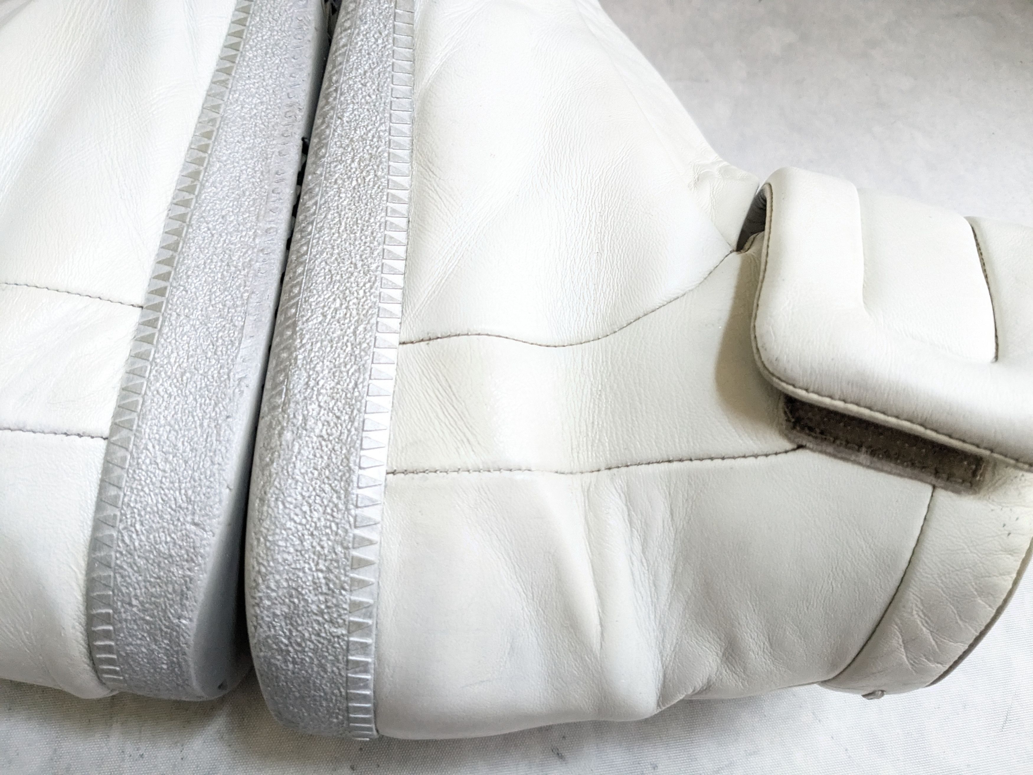 Maison Margiela Maison Margiela Future White Silver 9 42 High Tops Size US 9 / EU 42 - 14 Thumbnail