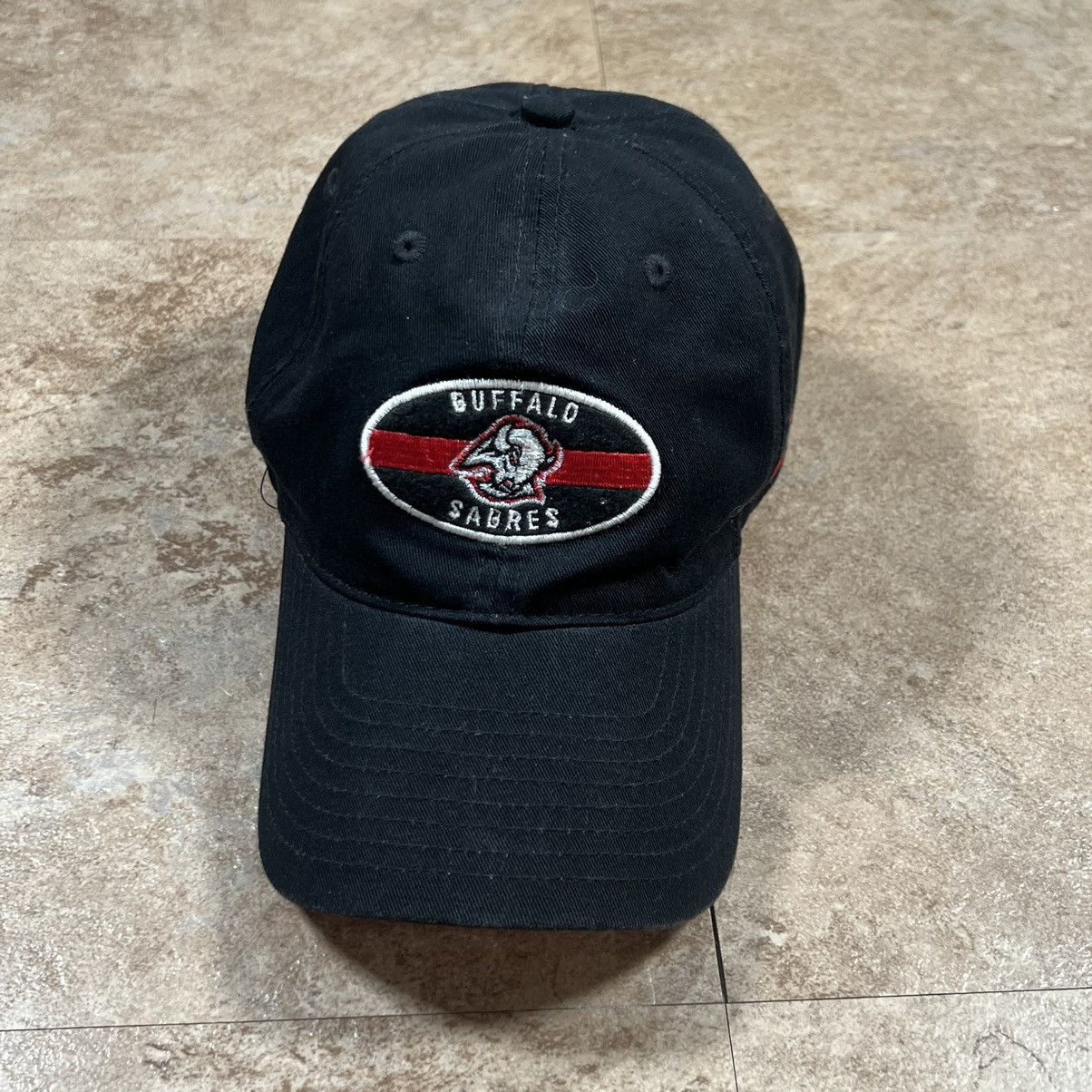 Reebok × Vintage Vintage Reebok Buffalo Sabres Goathead NHL Baseball Cap Size ONE SIZE - 1 Thumbnail