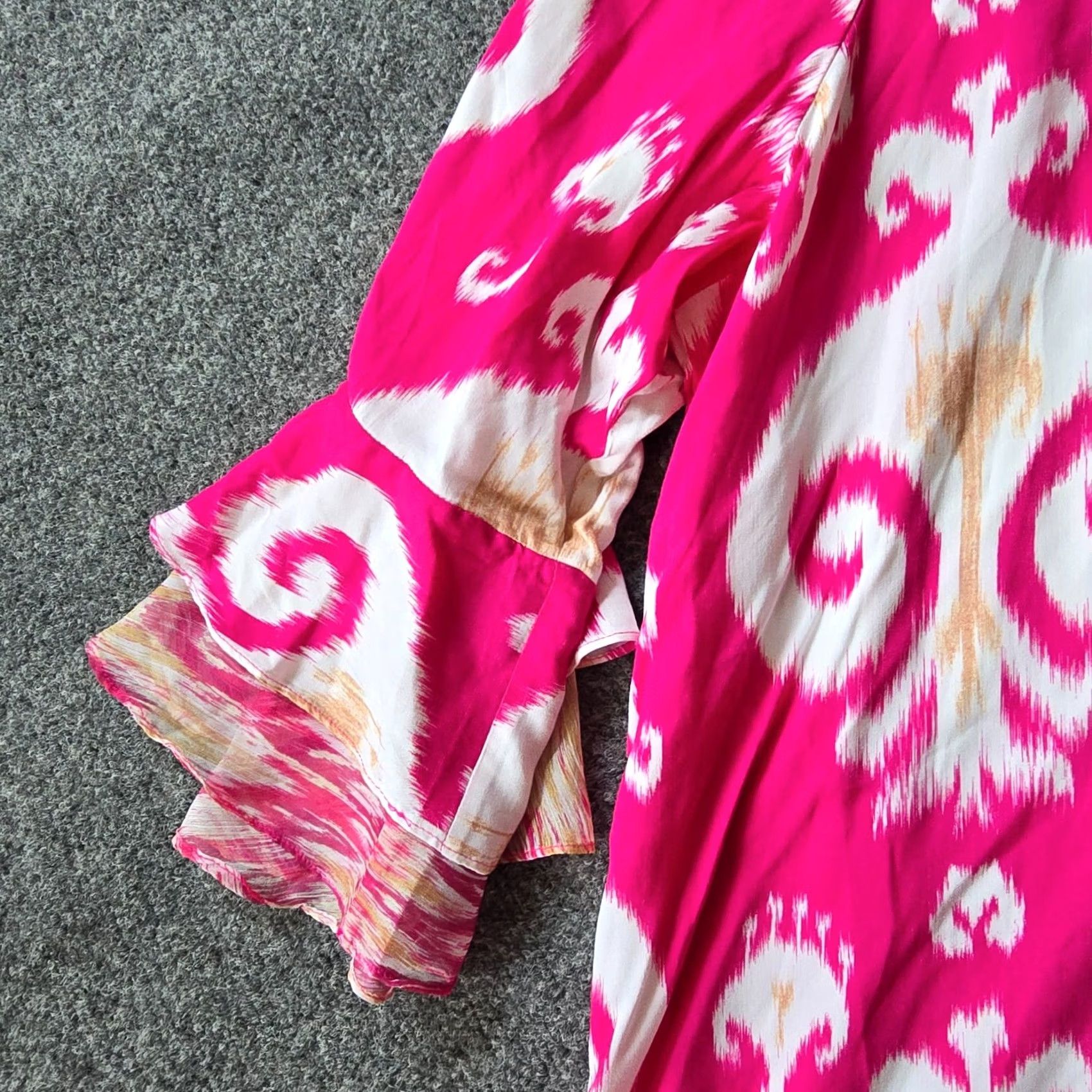 Vintage Chico's Top Womens Size 22 Pink Ikat Flare Sleeve V Neck Tassels Beachy Casual Blouse Size 3XL / US 20-22 - 6 Thumbnail
