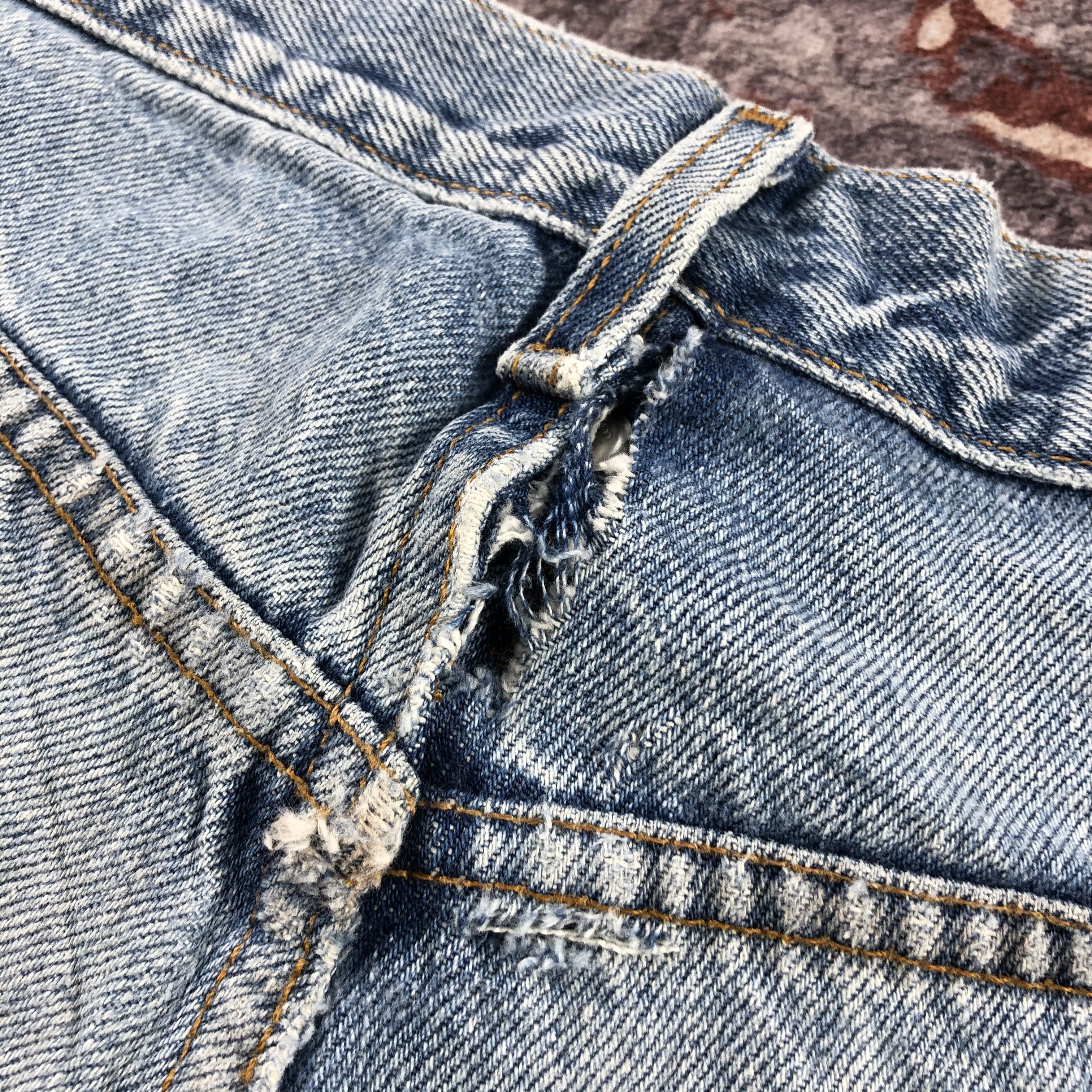 Levi's × Vintage 90s Vintage Blue Wash Levis 550 Jeans-JM2966 Size US 34 / EU 50 - 7 Thumbnail