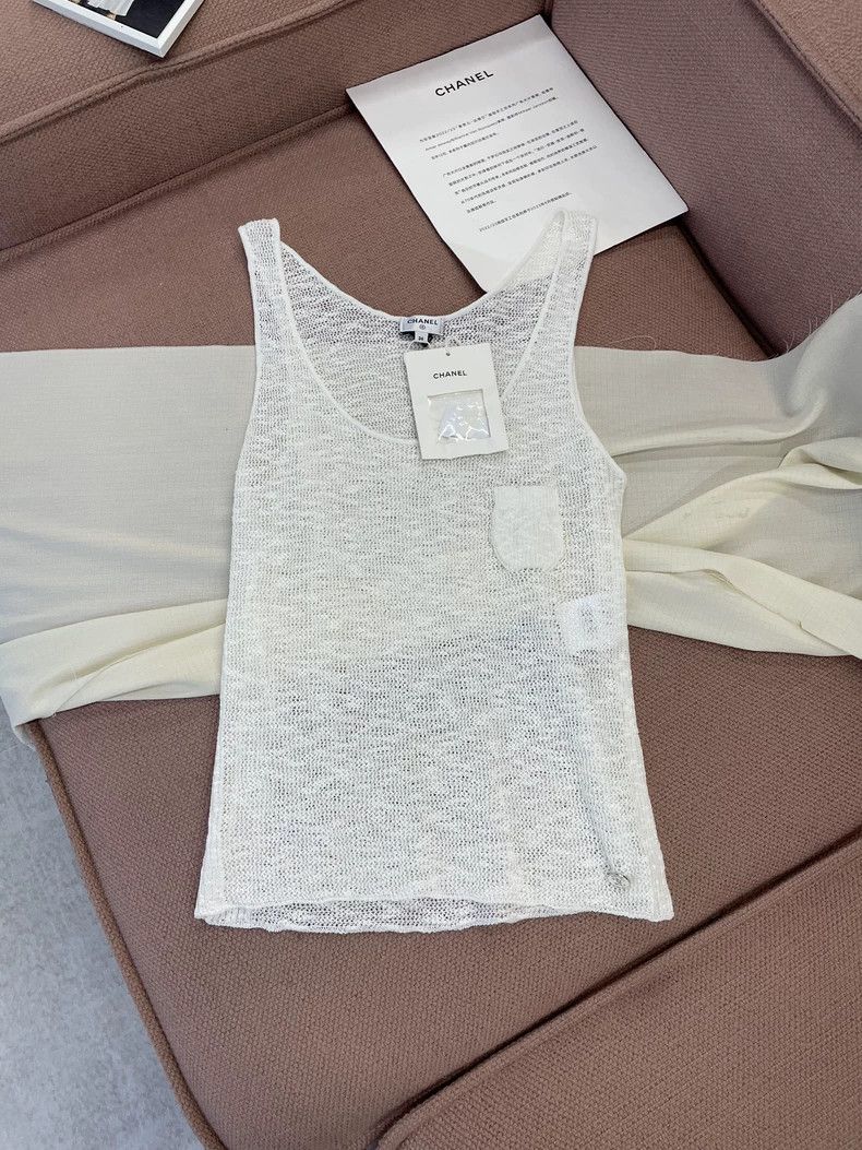Chanel Chanel Beach series white pocket knitted vest sleeveless Size XS / US 0-2 / IT 36-38 - 1 Thumbnail