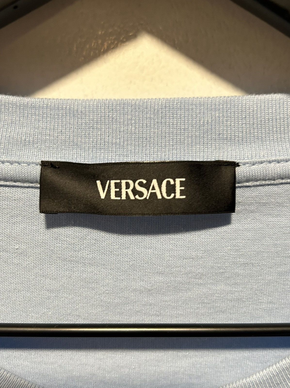 Versace Versace 90s Vintage Embroidered Logo Tee Size US XL / EU 56 / 4 - 2 Thumbnail