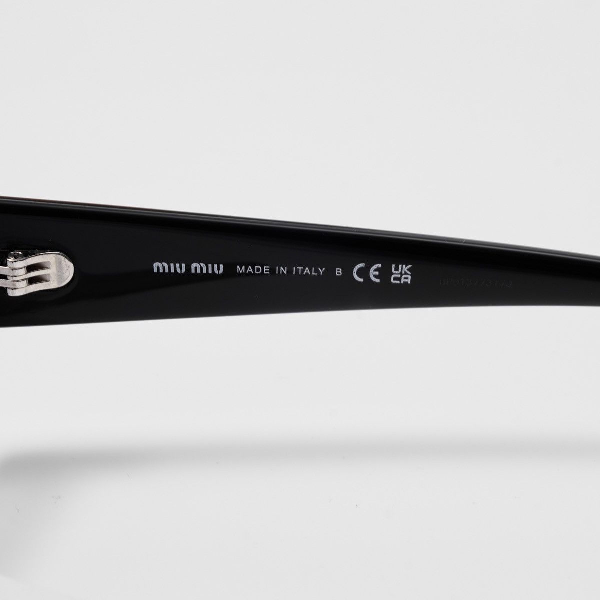 Miu Miu MIU MIU 0MU B07S 16K04O SUNGLASSES Size ONE SIZE - 4 Thumbnail