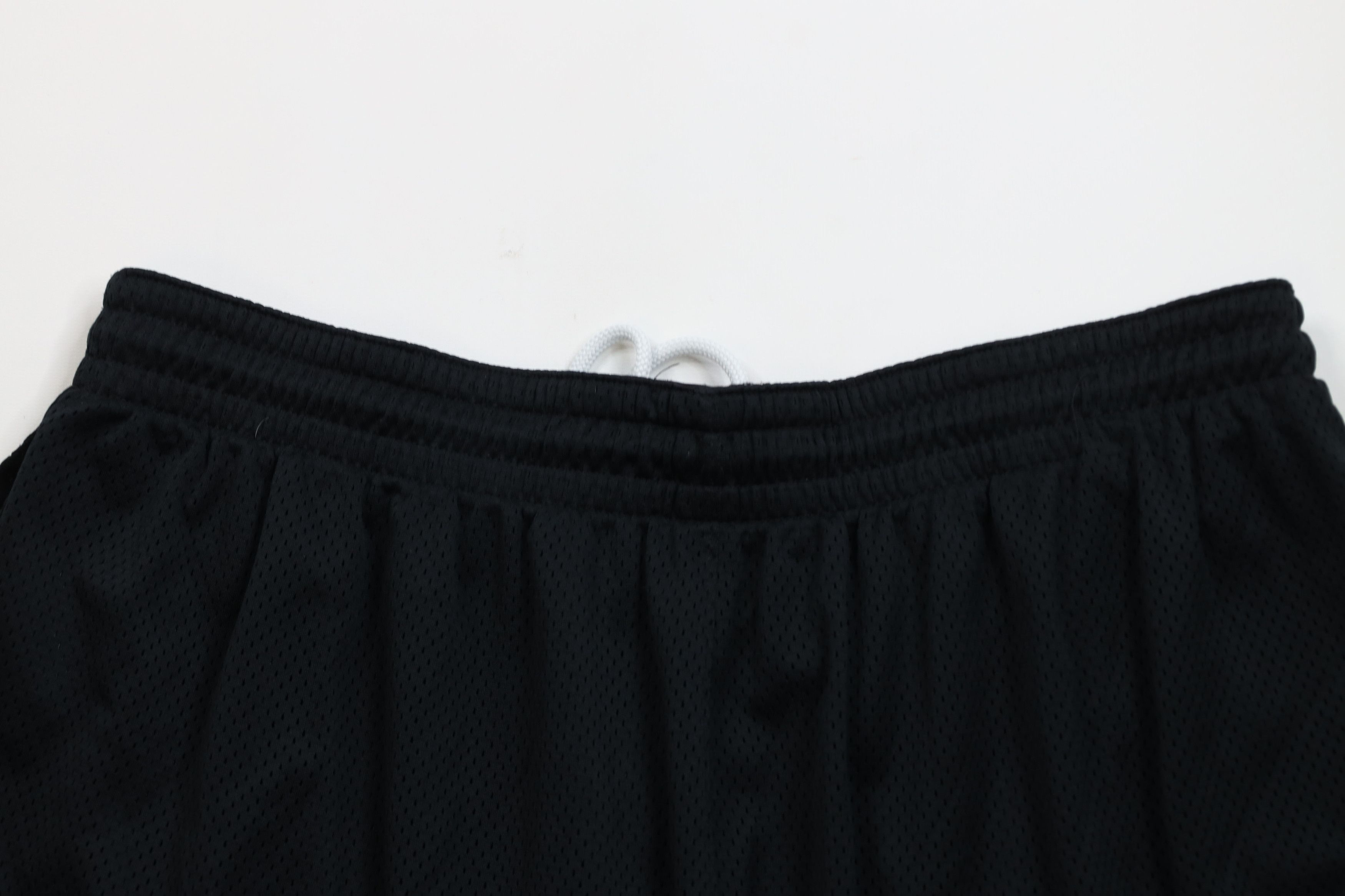 Nike × Vintage Nike Oversized Travis Scott Mini Swoosh Fly Mesh Shorts Size 34" / US 12 / IT 48 - 11 Thumbnail