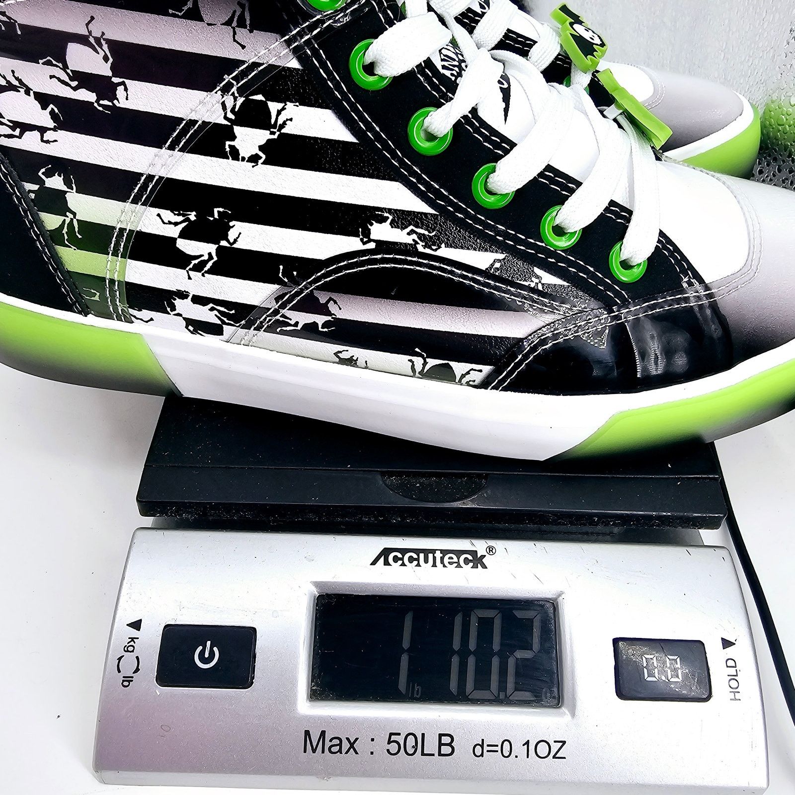 Warner Bros BEETLEJUICE Green Black White Striped High Top Sneaker 7.5 Size US 7.5 / IT 37.5 - 7 Thumbnail