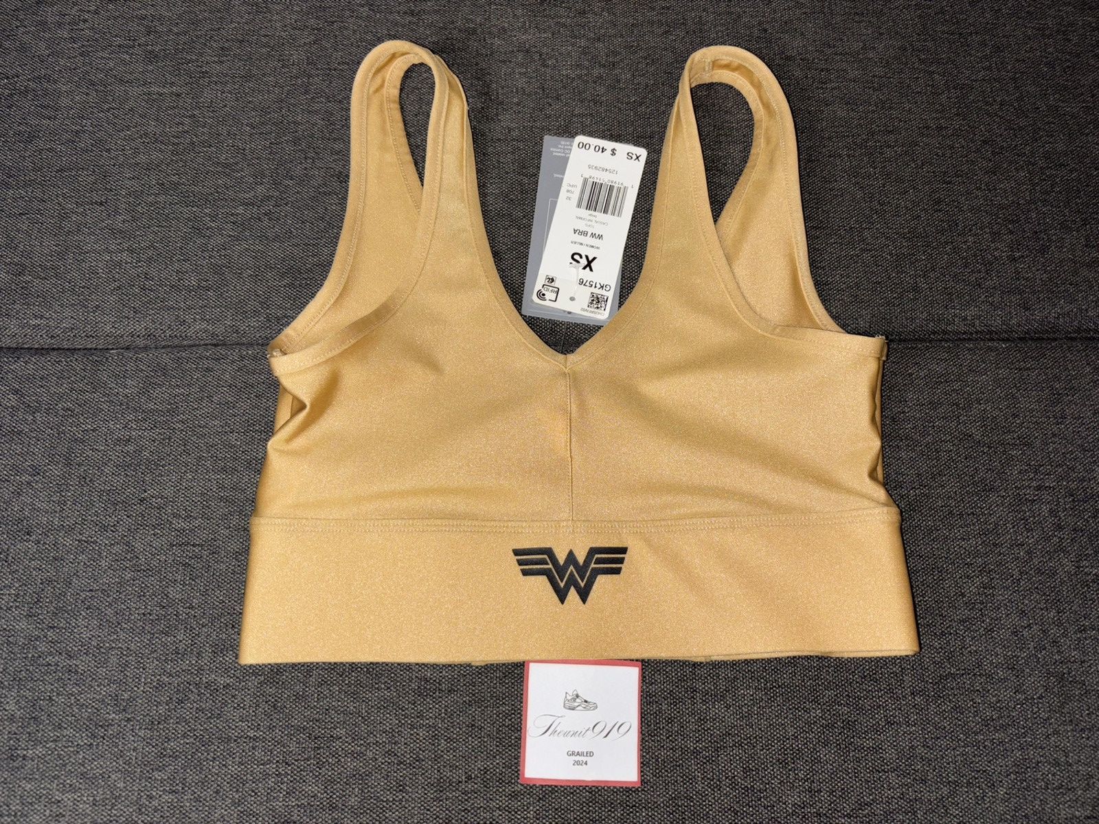 Reebok New Reebok Wonder Woman DC Sports Bra Gold Size XS GK1576 Size XS / US 0-2 / IT 36-38 - 1 Thumbnail