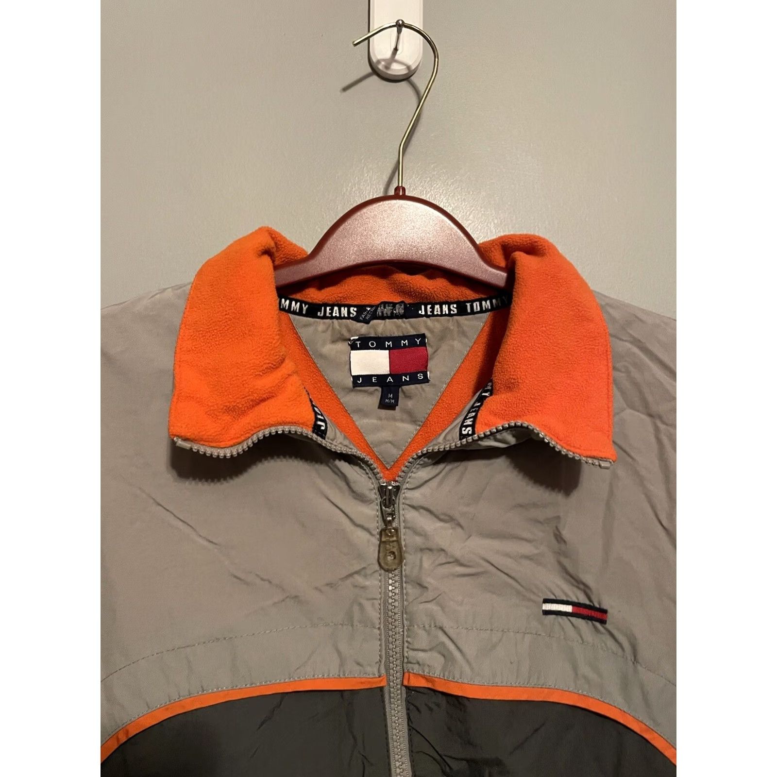 Tommy Hilfiger VINTAGE Tommy Hilfiger Coat/Jacket Men M Gray Fleece Lined Midweight Zip Front Size US 31 - 2 Thumbnail