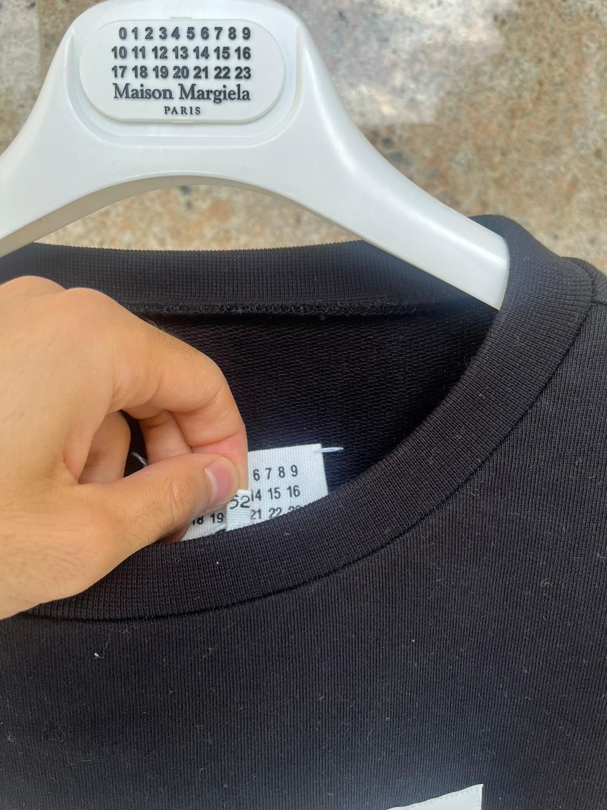 Maison Margiela Box Logo Crewneck Sweater in Black Size US L / EU 52-54 / 3 - 5 Thumbnail