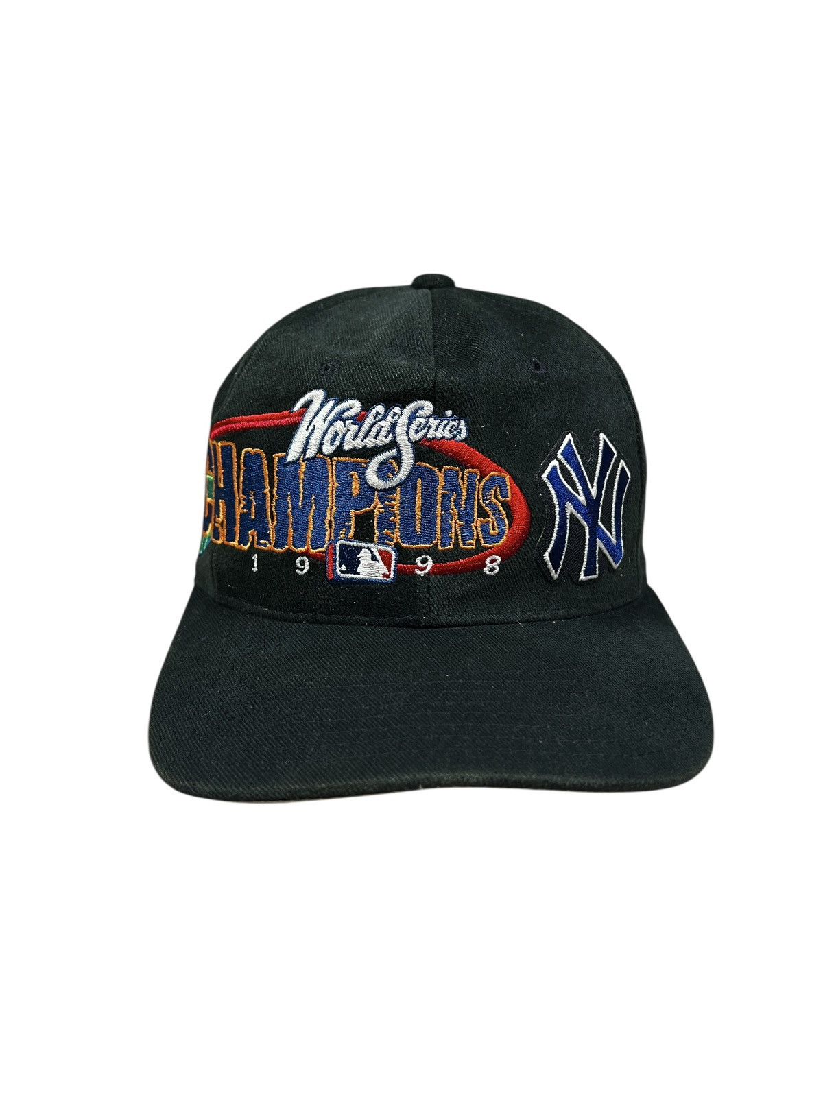 New Era × New York Yankees × Vintage 1998 Yankees World Series x New Era Snapback Size ONE SIZE - 2 Thumbnail