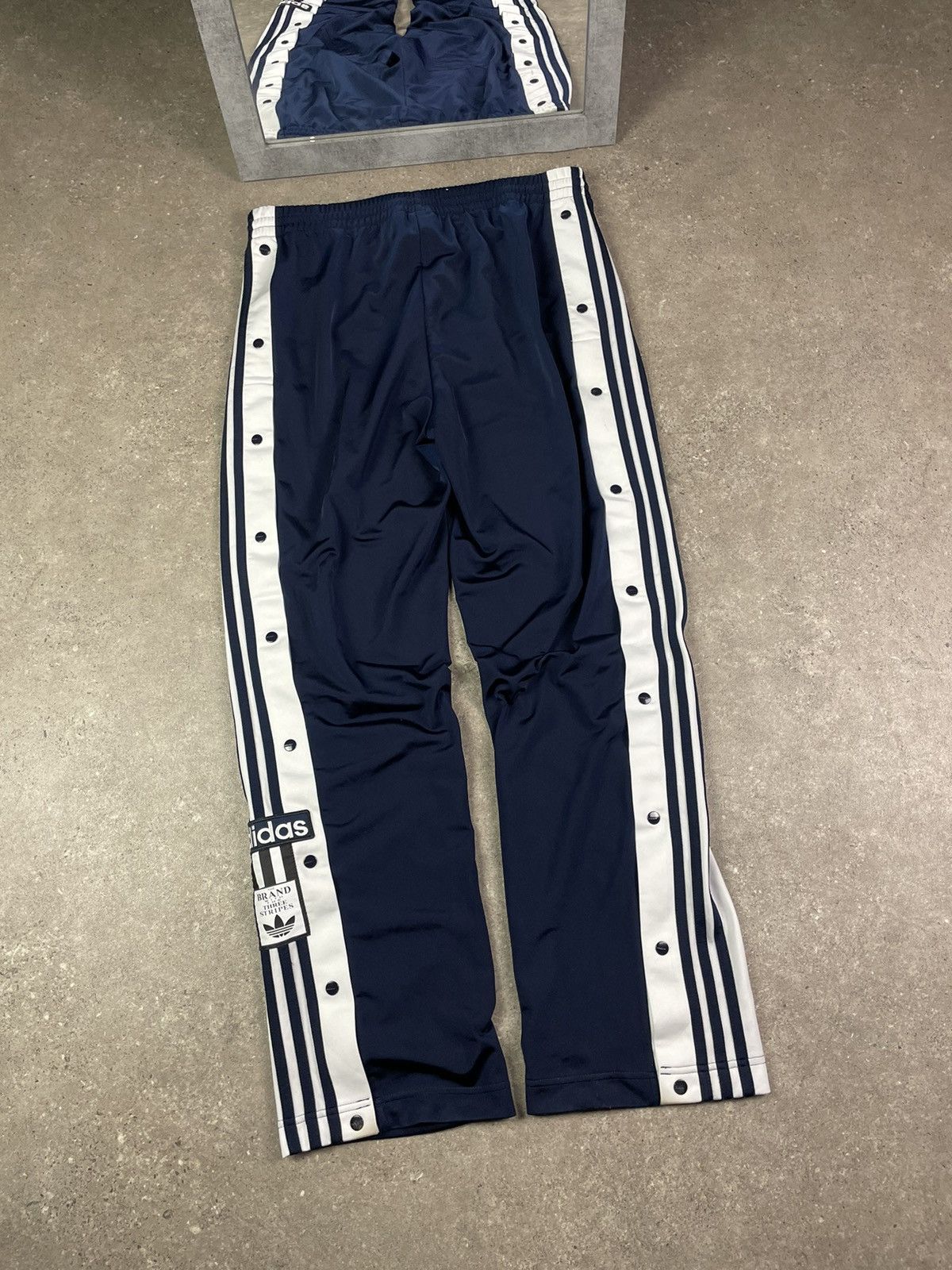 Adidas VINTAGE ADIDAS BUTTONS PANTS RETRO Y2K THREE STRIPES Size US 32 / EU 48 - 3 Thumbnail