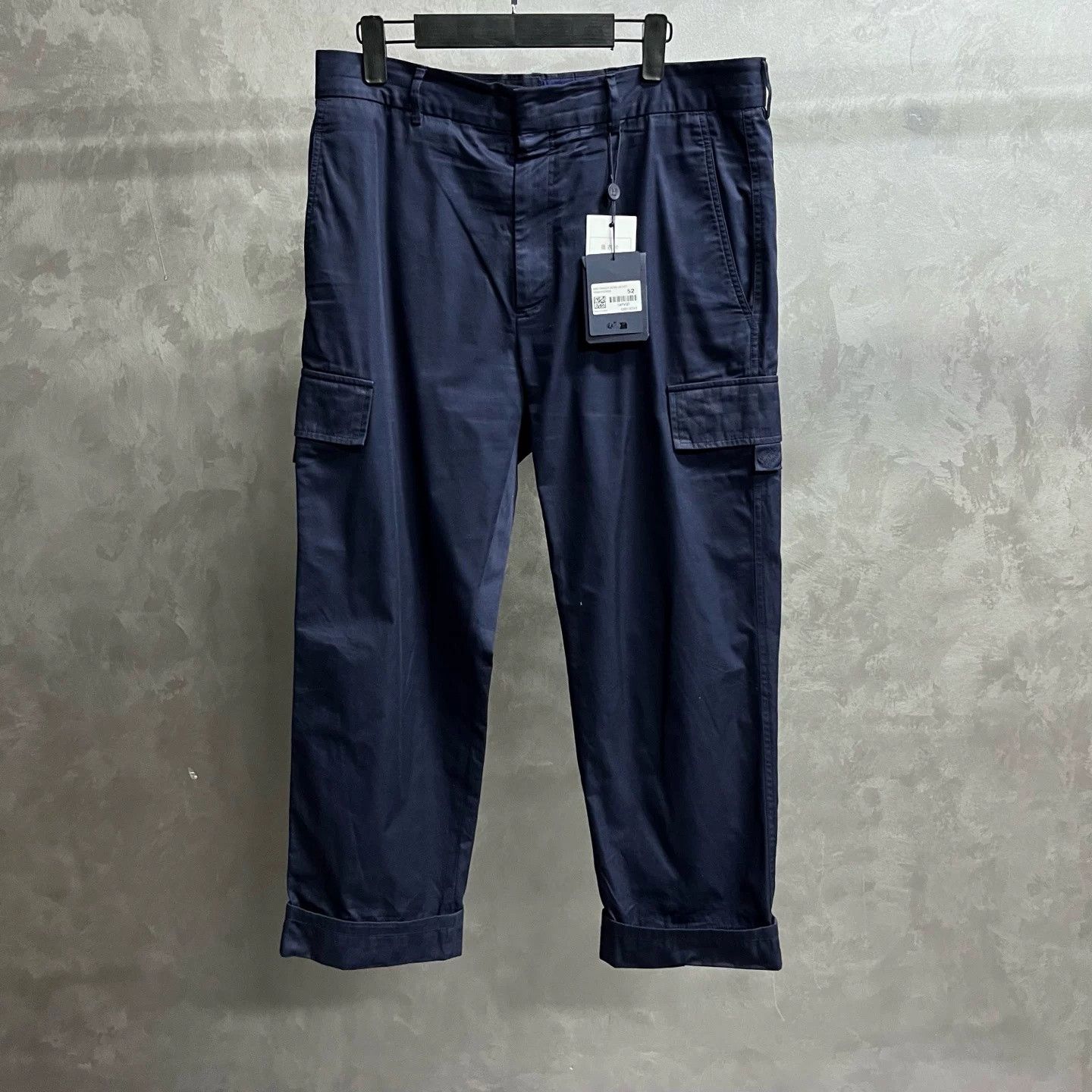 Louis Vuitton Louis Vuitton Navy Straight Cargo Pants Size US 36 / EU 52 - 1 Thumbnail