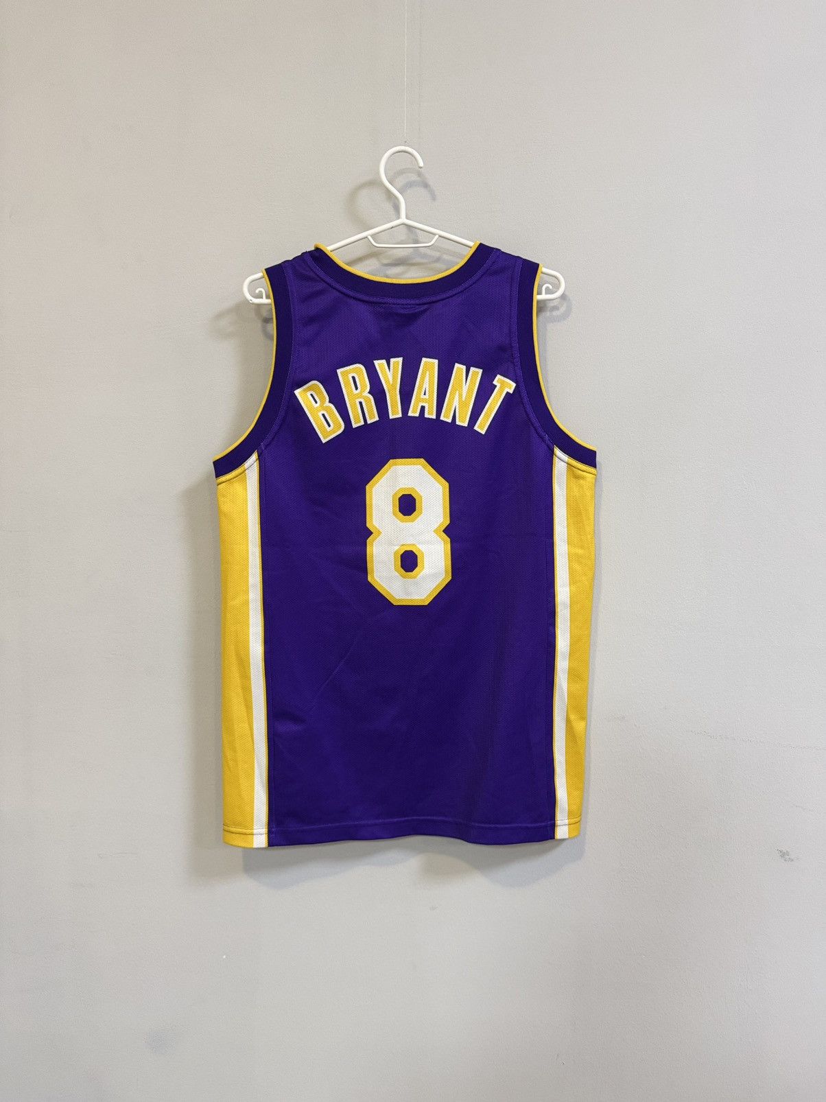 Champion × NBA × Vintage Vintage Kobe Bryant Los Angeles Lakers Rookie Jersey 8 Size US S / EU 44-46 / 1 - 8 Thumbnail