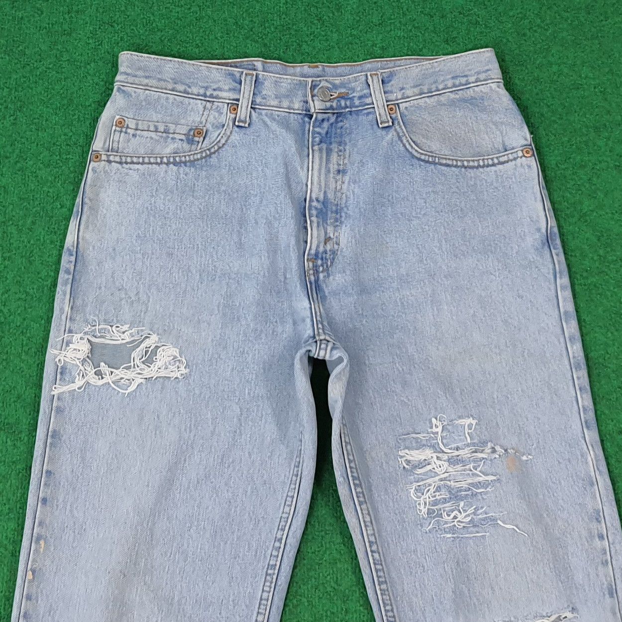 Levi's Vintage Levi's 505 Distressed Jeans C272N28 Size US 32 / EU 48 - 2 Thumbnail