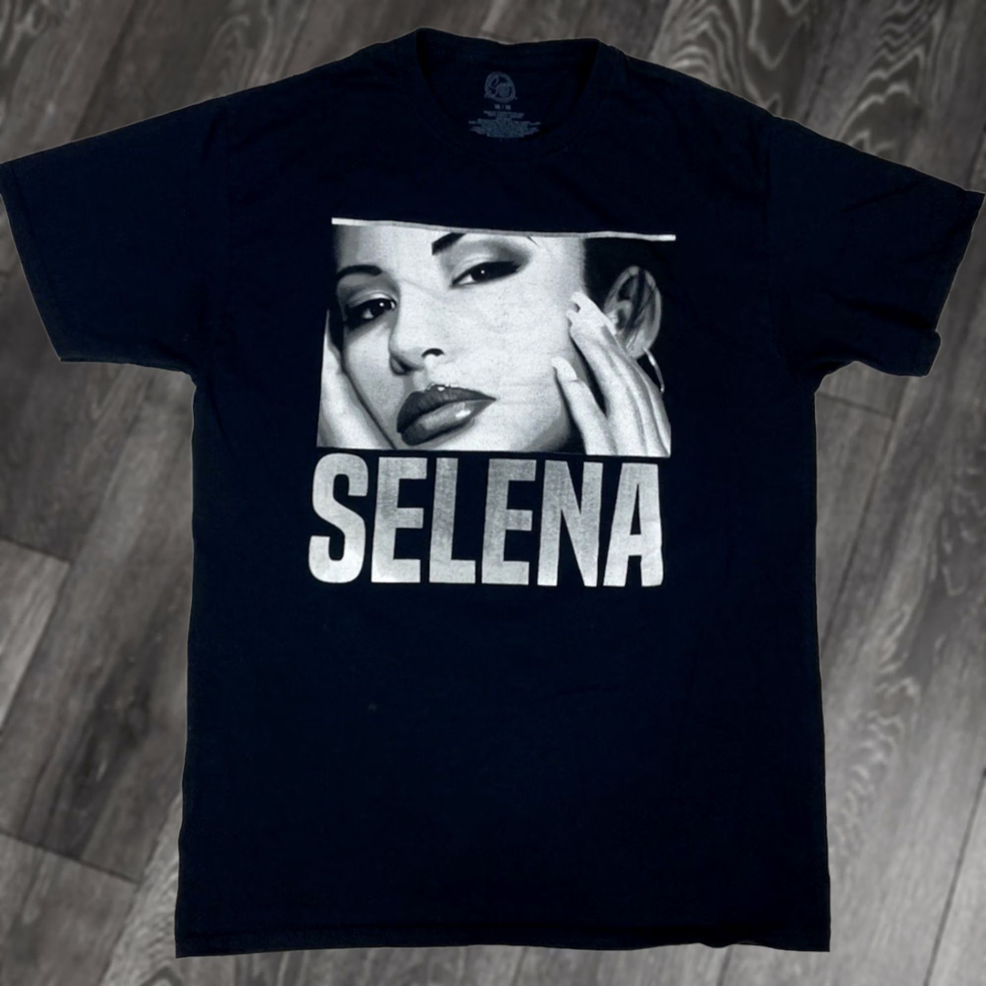 Etro Selena Graphic T-shirt Men Slim Fit Medium Black Short Sleeve Music Retro Size US M / EU 48-50 / 2 - 1 Thumbnail