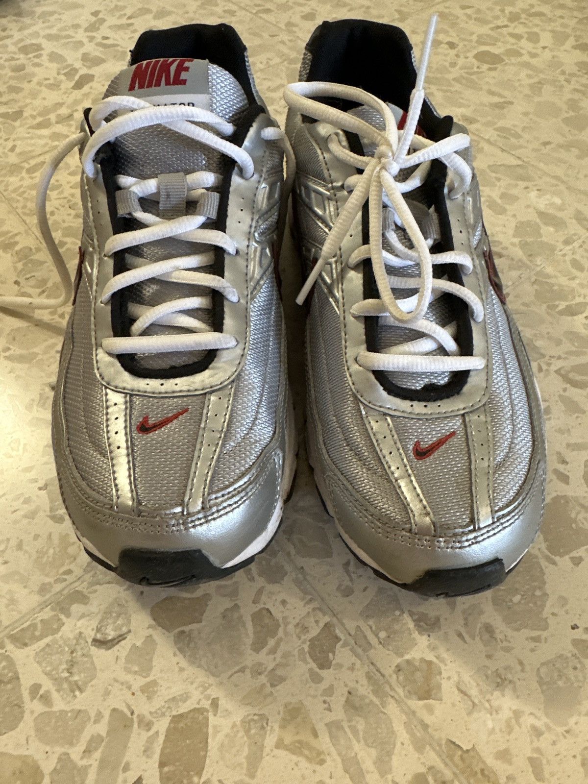Nike Nike Initiator Size US 8 / EU 41 - 8 Thumbnail