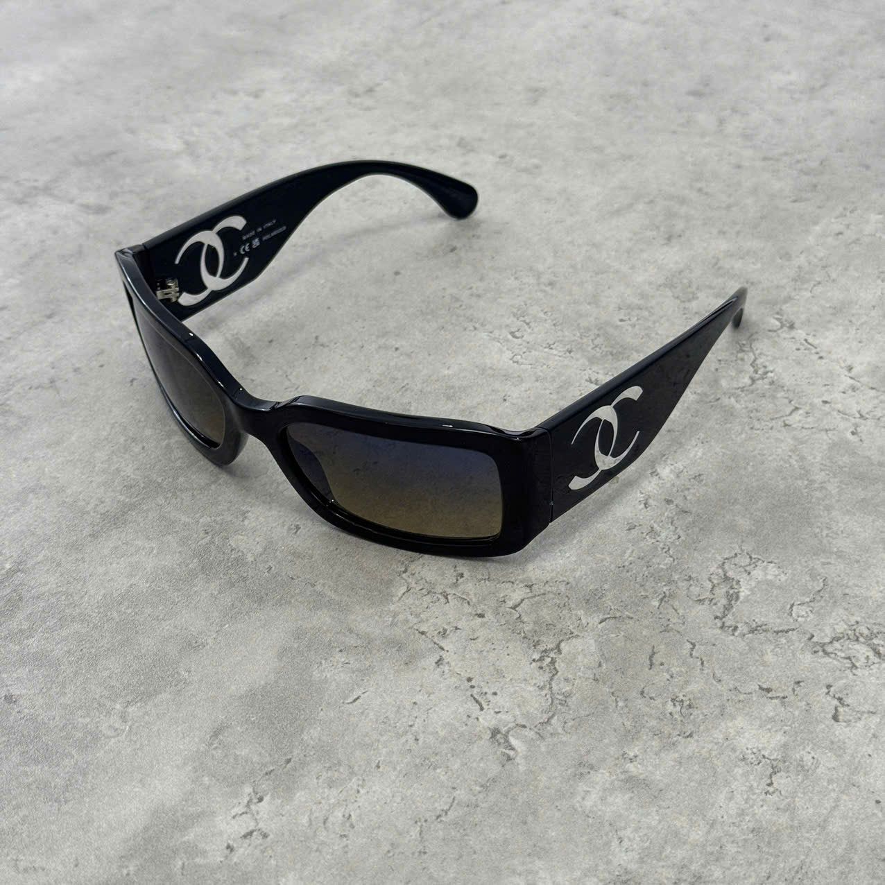Chanel CHANEL 0CH5526 C501/W1 Sunglasses BLACK Size ONE SIZE - 1 Thumbnail
