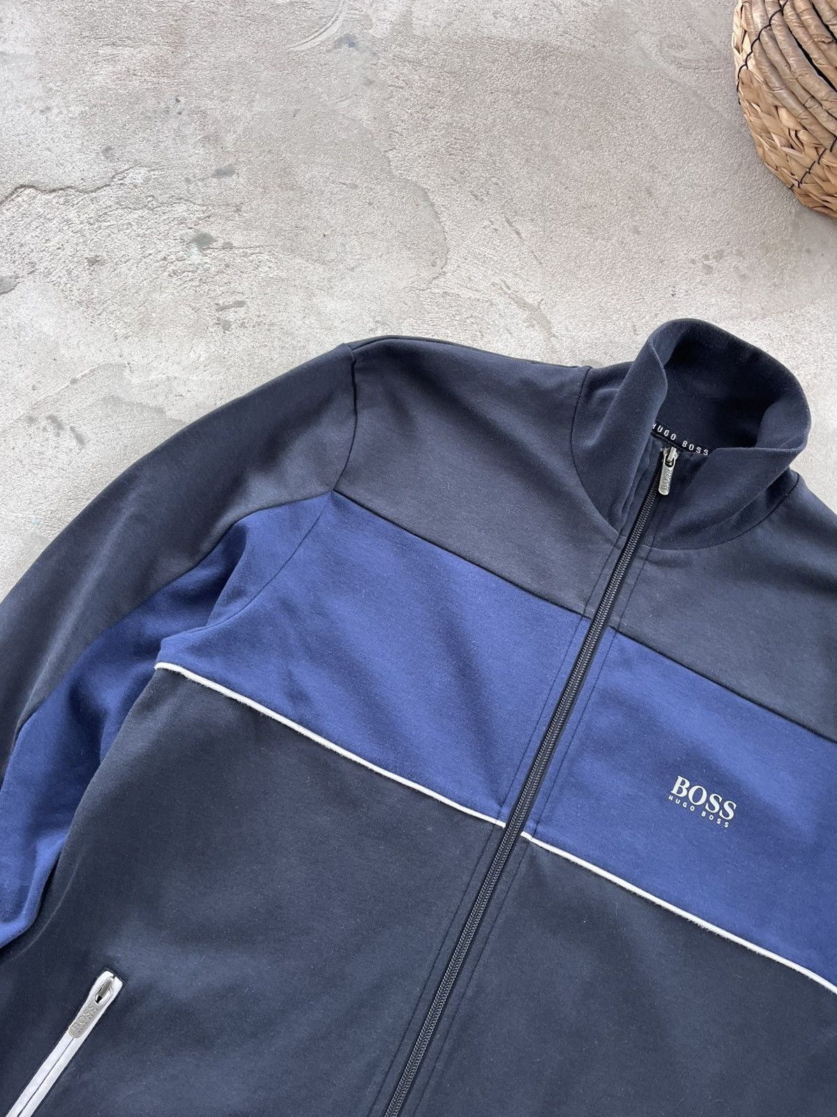 Hugo Boss Vintage Hugo Boss Lightweight Zip up sweatshirt Dark Blue Size US L / EU 52-54 / 3 - 3 Thumbnail