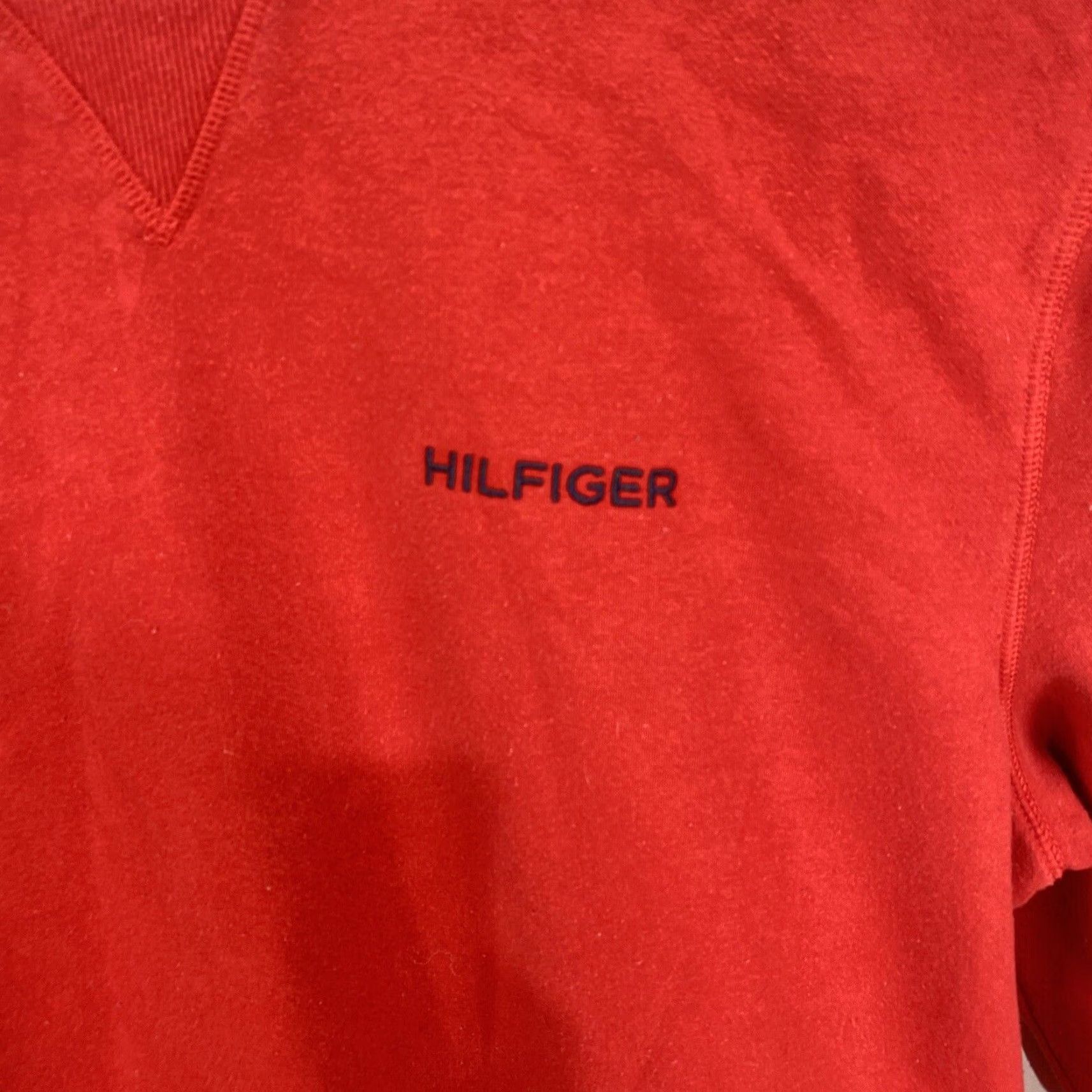 Tommy Hilfiger VINTAGE Tommy Hilfiger Sweatshirt Pullover Crewneck 2XL Red Spellout Mens Regular XXL Knit Cotton Blend Polyester Logo 90s Winter Fall Spring Size US XXL / EU 58 / 5 - 2 Thumbnail