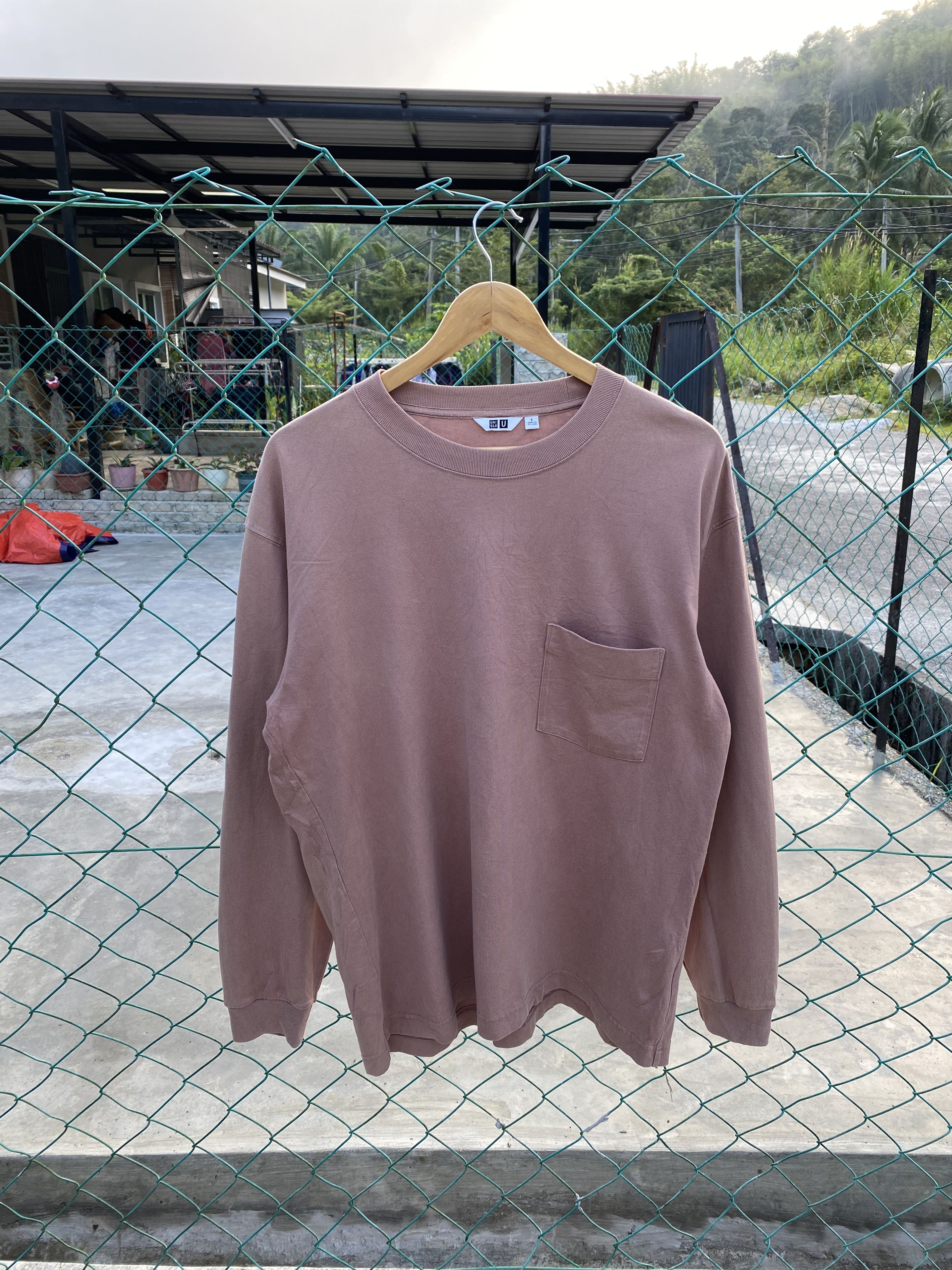 Japanese Brand × Uniqlo Uniqlo U single pocket long sleeve tees Size US L / EU 52-54 / 3 - 1 Thumbnail