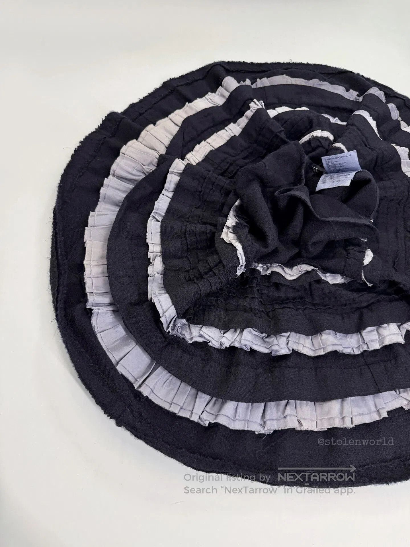 Comme des Garcons comme des garcons ruffled cake skirt. Size 23" - 6 Thumbnail