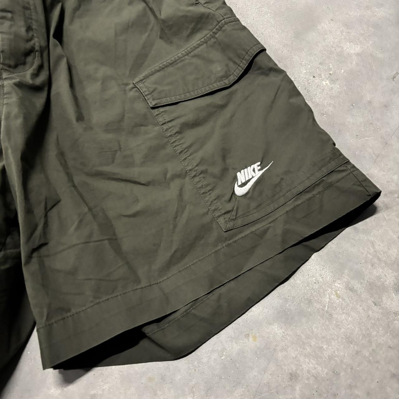 Nike × Vintage Crazy Vintage Y2K/2000s Olive Green Nike Streetwear Casual Shorts! Size US 32 / EU 48 - 4 Thumbnail