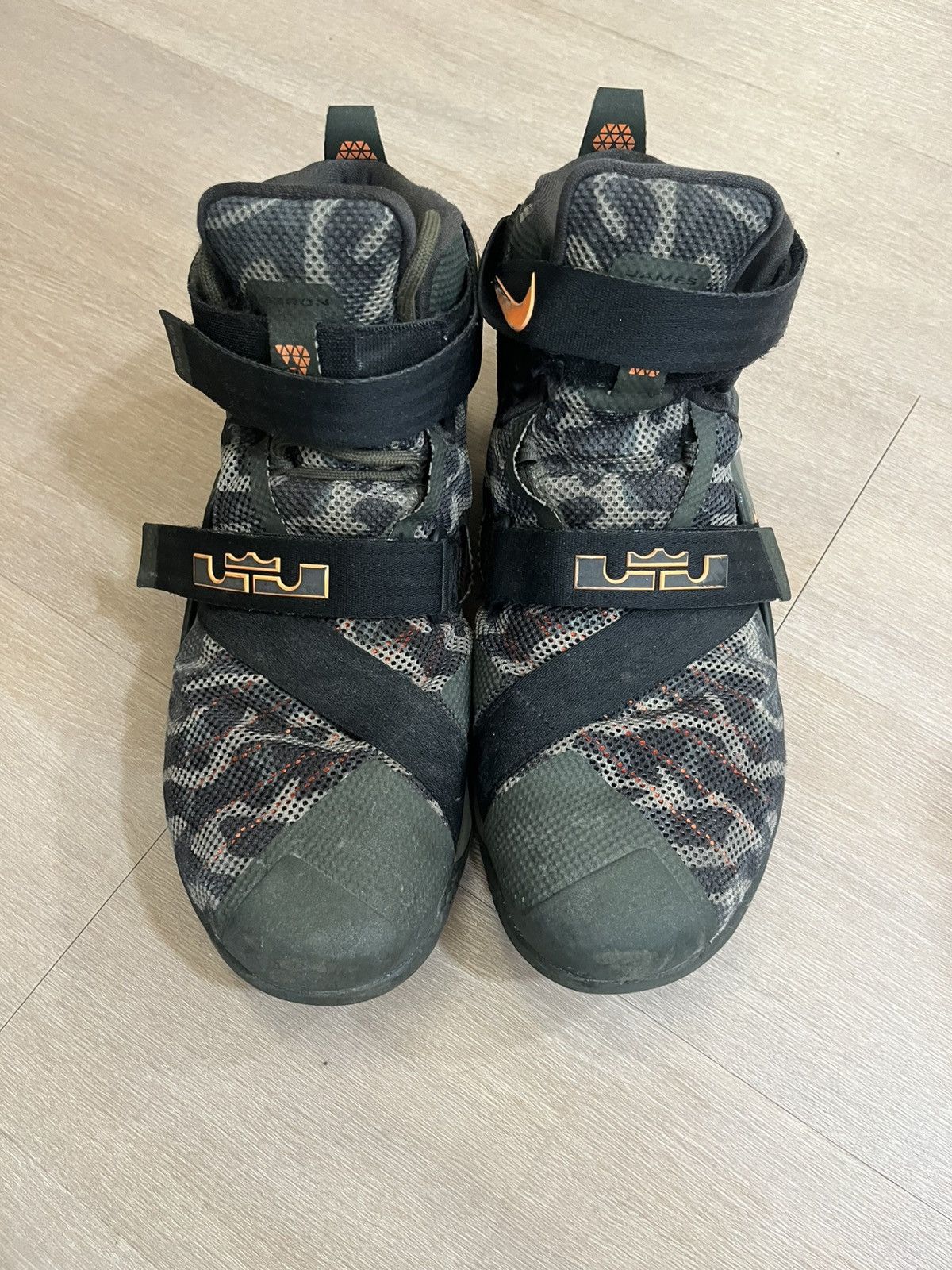 Nike Nike Lebron Sneakers Size US 11 / EU 44 - 3 Thumbnail