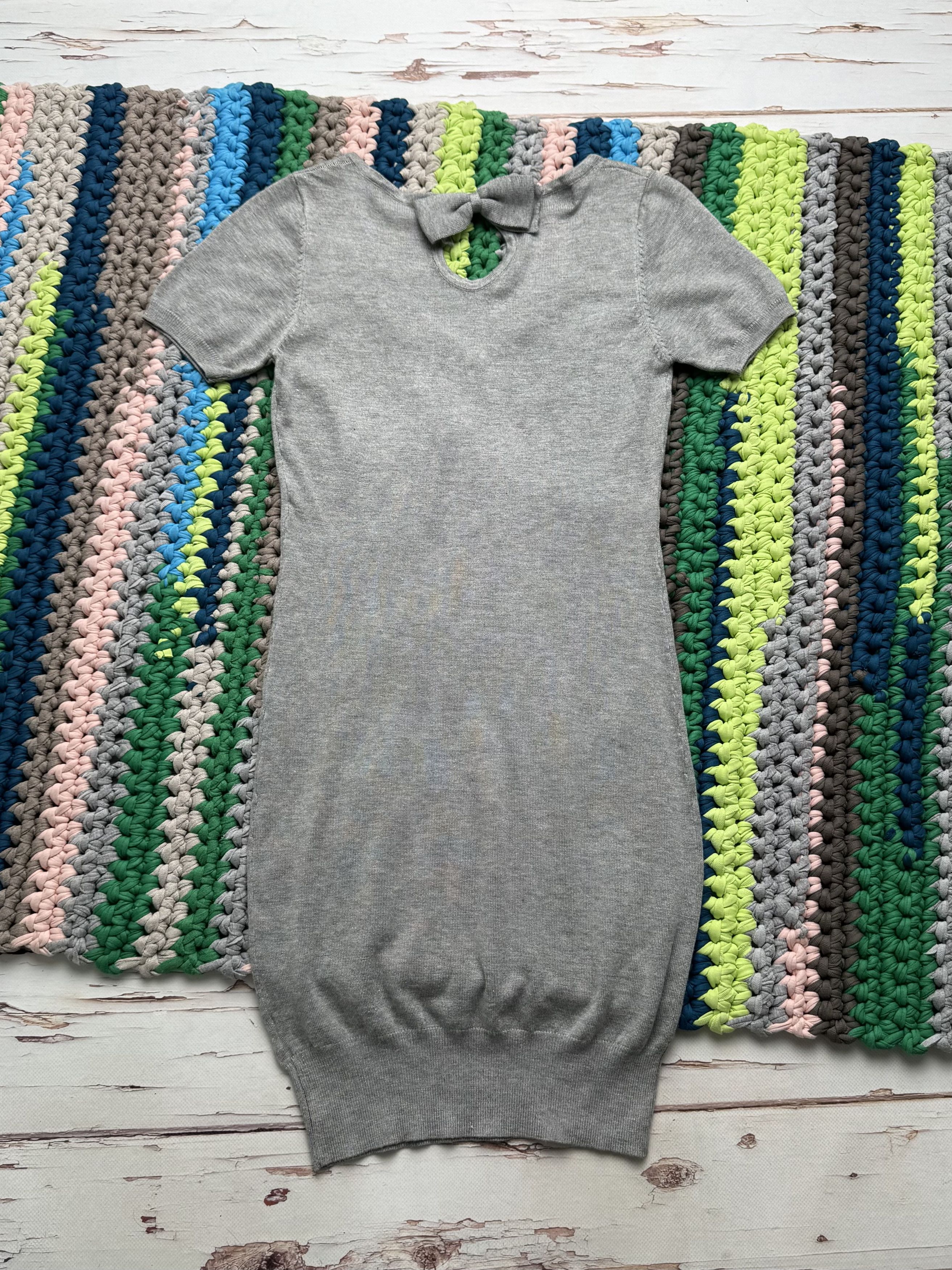 Love Moschino Love Moschino Grey Knit Dress V Neck Bodycon Short Sleeve Size XS / US 0-2 / IT 36-38 - 6 Thumbnail