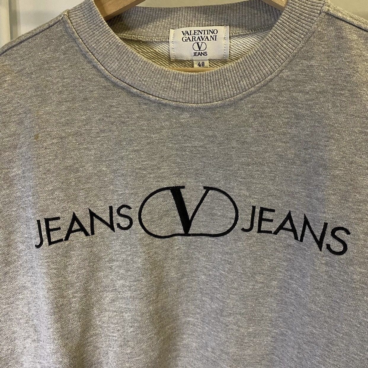 Valentino VALENTINO GARAVANI LIKE NEW SWEATSHIRTS Size US M / EU 48-50 / 2 - 3 Thumbnail