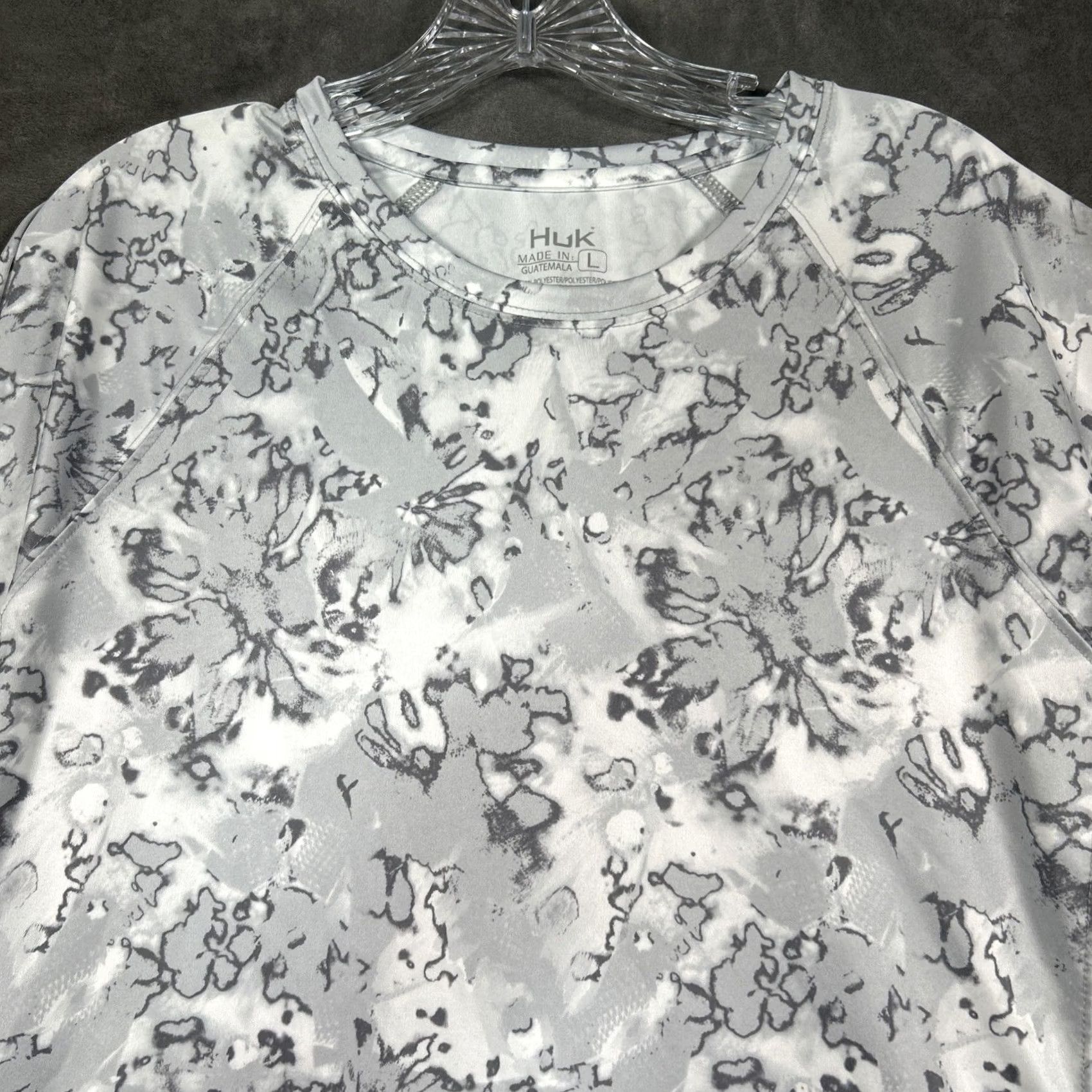 Vintage Huk Pursuit Long Sleeve Shirt Womens L White Harbor Mist Crew Neck Performance Size L / US 10 / IT 46 - 2 Thumbnail