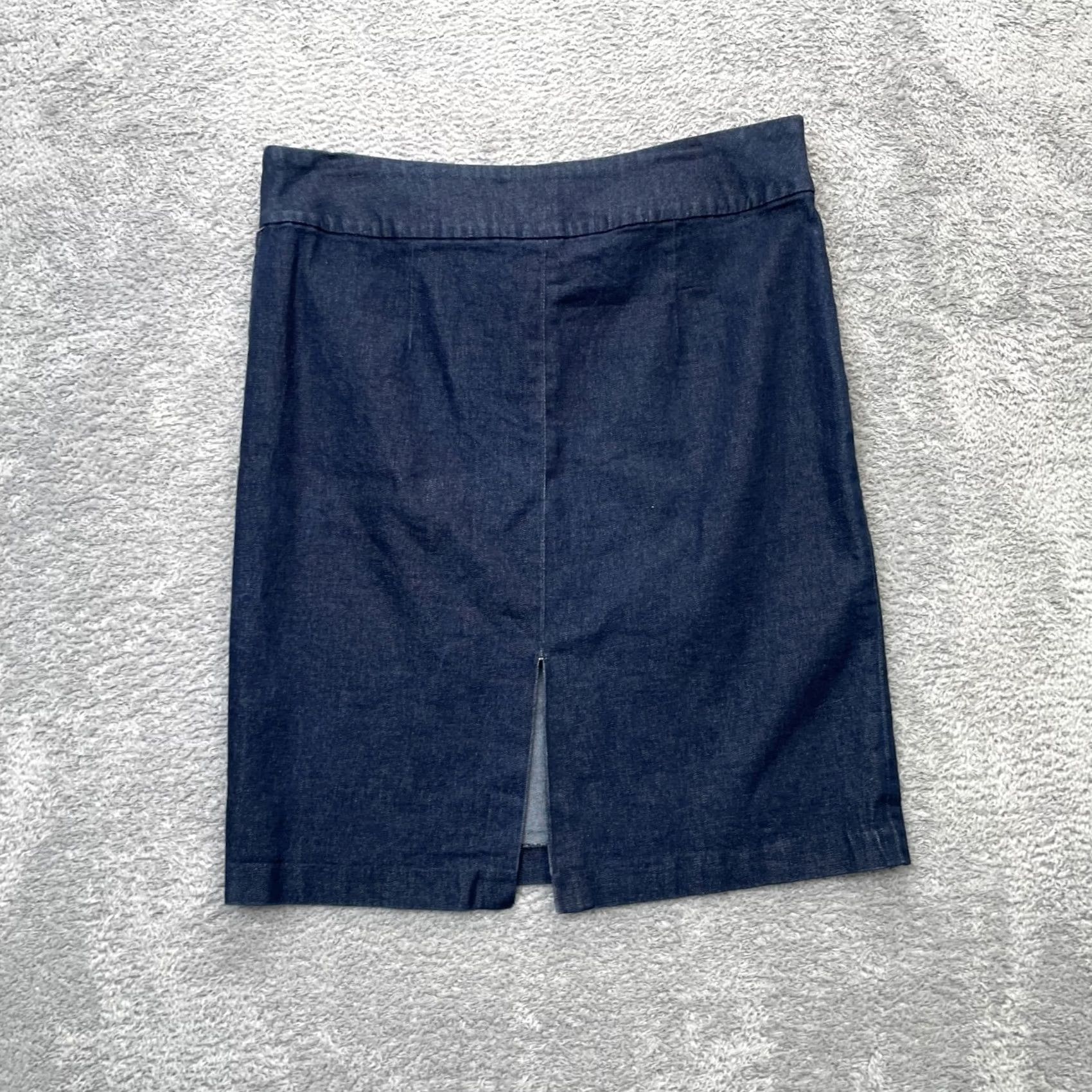 Banana Republic Banana Republic Skirt Womens 10 Blue Straight & Pencil Denim Stretch Back Slit Knee Length Pockets Slit Casual Travel Workwear 90s City Preppy Size 32" / US 10 / IT 46 - 2 Thumbnail