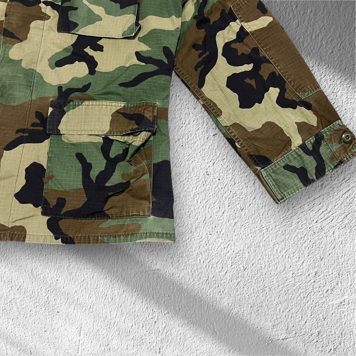 Vintage 80s U.S. Army Woodland Camo Utility Field Jacket BDU Ripstop Size US L / EU 52-54 / 3 - 2 Thumbnail