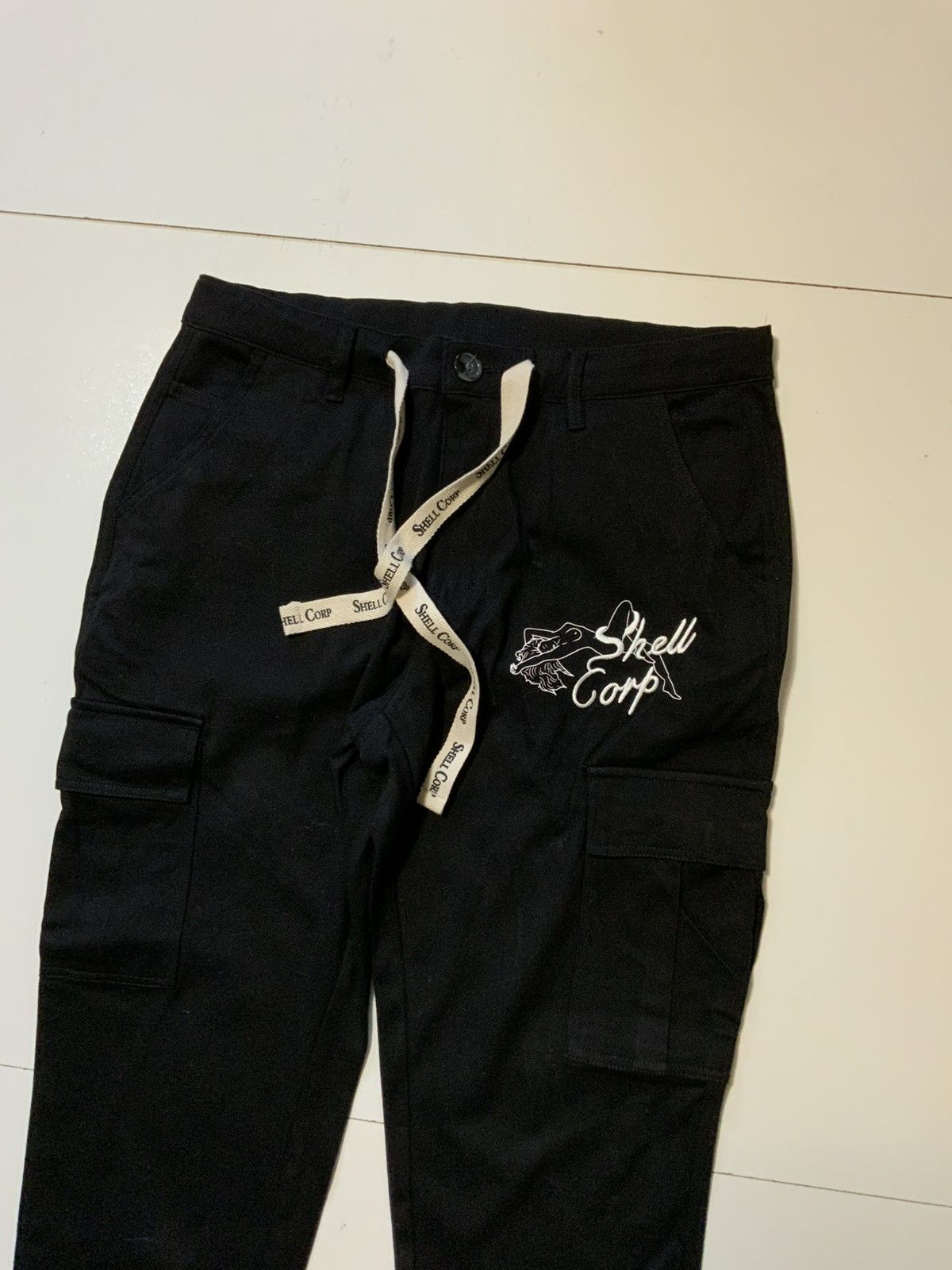 Other Shell Corp Don’t Be Shy Pin Up Girl Cargo Utility Pants Size US 34 / EU 50 - 6 Thumbnail