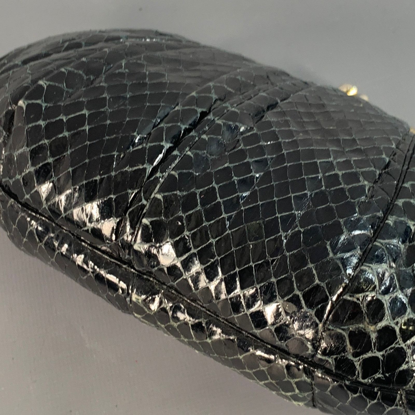 Judith Leiber Vintage Black Gold Tone Snakeskin Leather Kiss Lock Evening Size ONE SIZE - 9 Thumbnail
