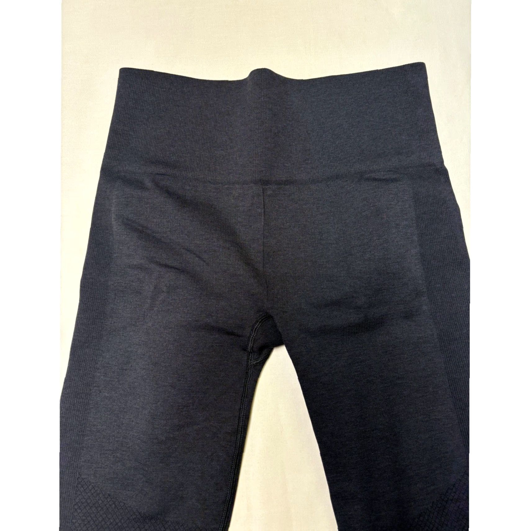 Lululemon Lululemon Athletica Crop Leggings Womens Size 4 High Rise Athletic Activewear Black Seamless Stretch Yoga Workout Size 27" / US 4 / IT 40 - 6 Thumbnail