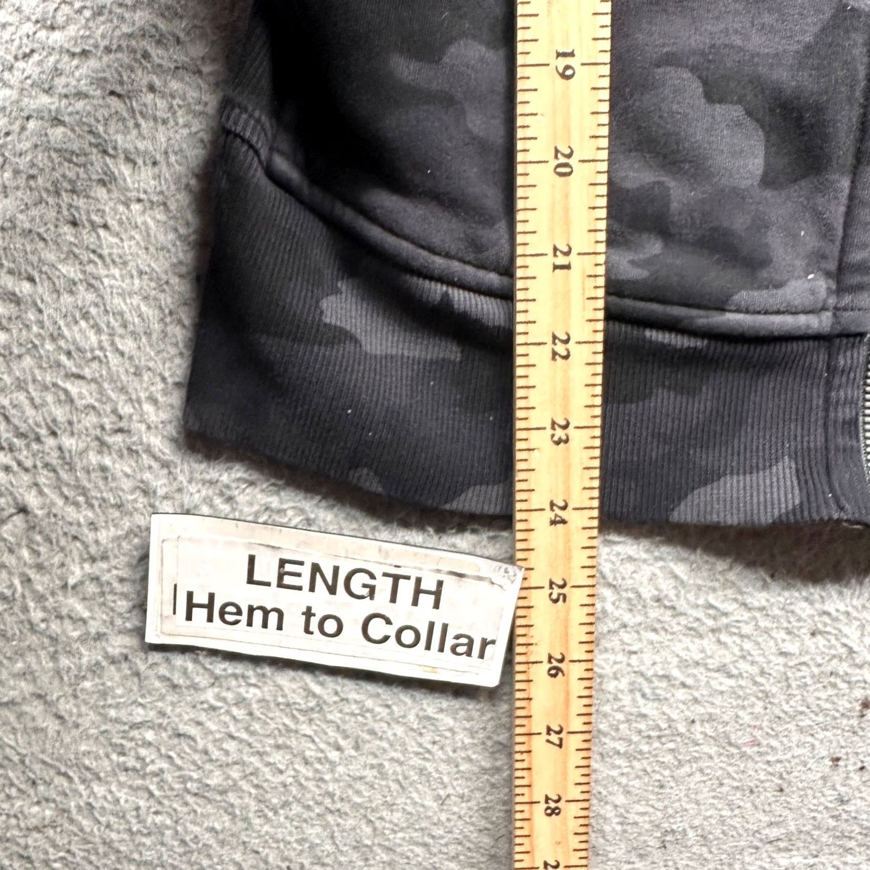 Lululemon VINTAGE? Lululemon Scuba Hoodie Jacket Womens 6 Camouflage Black Gray Full Zip Jacket Womens 6 Black Gray Camouflage Full Zip Mens? Size M / US 6-8 / IT 42-44 - 7 Thumbnail
