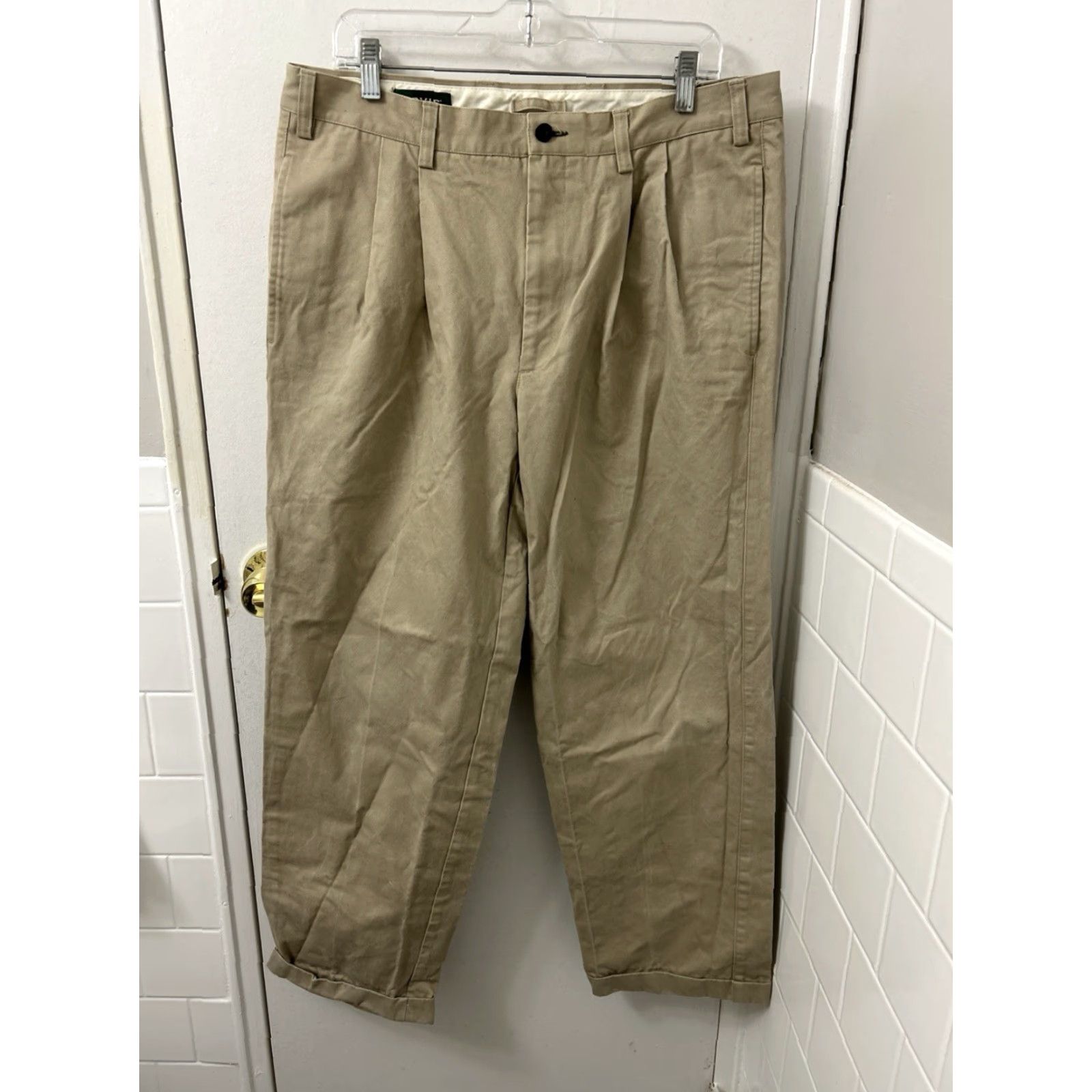 Orvis Orvis Chino Pants Mens 36 Regular Tan 100% Cotton Pleated Zipper Button Closure Casual Workwear 8K57 Size US 36 / EU 52 - 2 Thumbnail