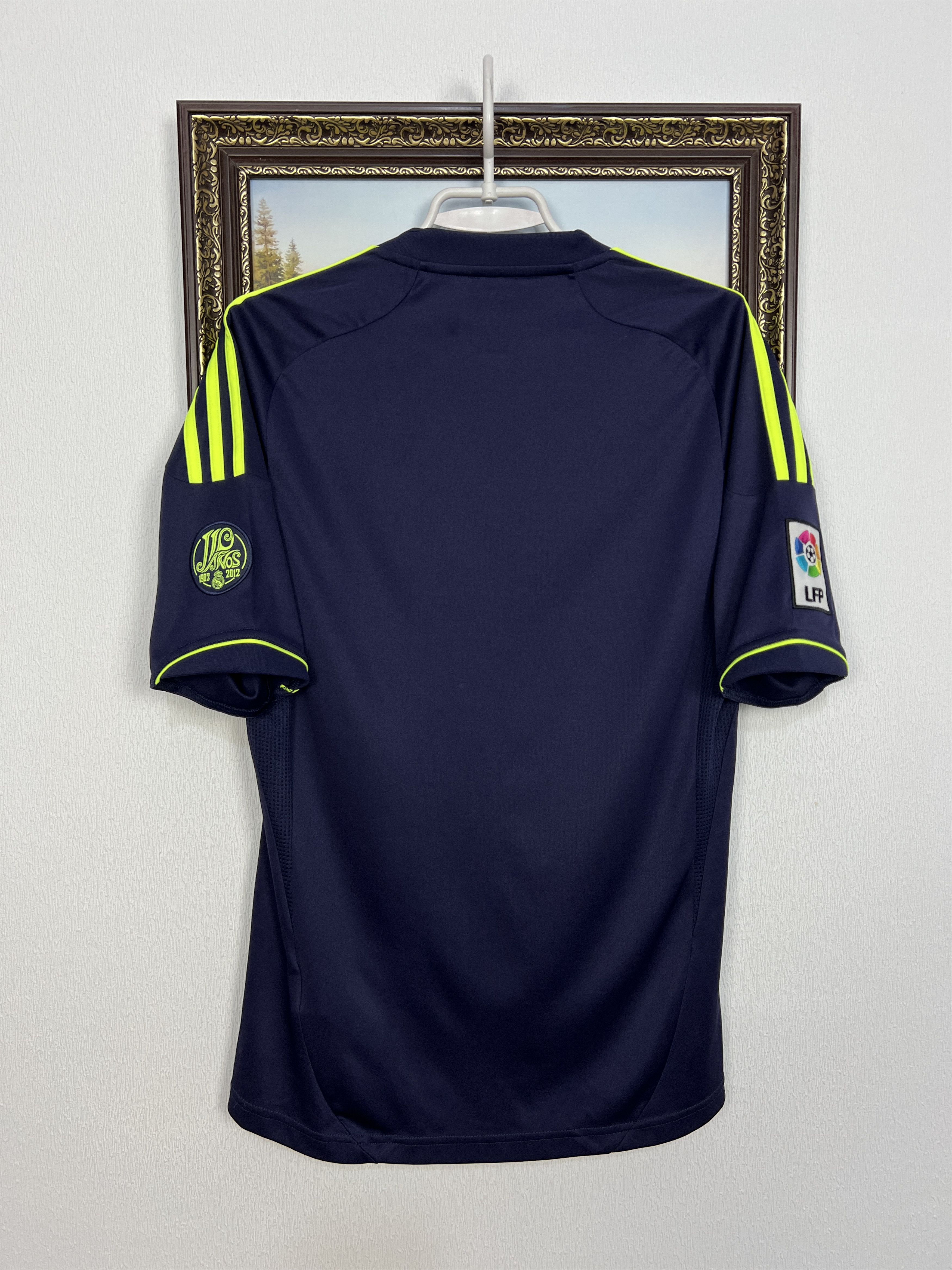 Adidas Real Madrid Away football shirt 2012 Soccer Jersey Trikot Size US S / EU 44-46 / 1 - 8 Thumbnail