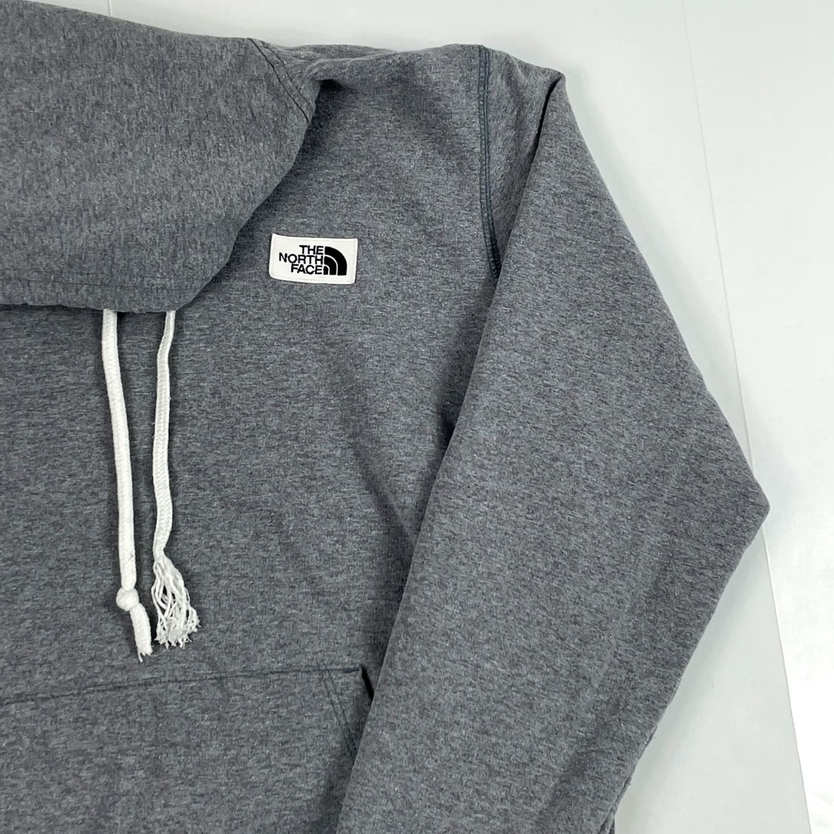 The North Face The North Face Hoodie - Medium Gray Pullover - Long Sleeve - Machine Washable - Men's - Fleece Size US M / EU 48-50 / 2 - 3 Thumbnail
