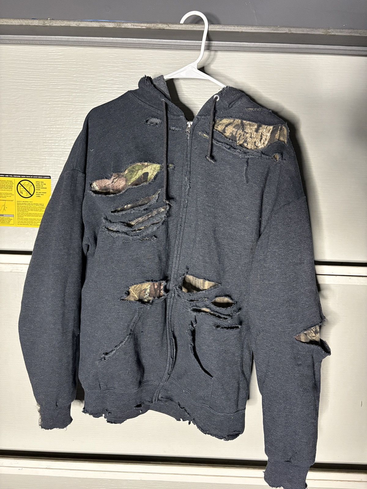 Other Custom grey and camo zip ip Size US L / EU 52-54 / 3 - 5 Thumbnail