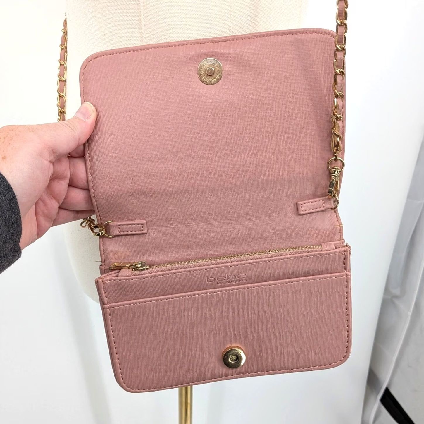 Bebe VINTAGE Bebe Crossbody Wallet Bag Blush Pink Embossed Logo Size ONE SIZE - 4 Thumbnail
