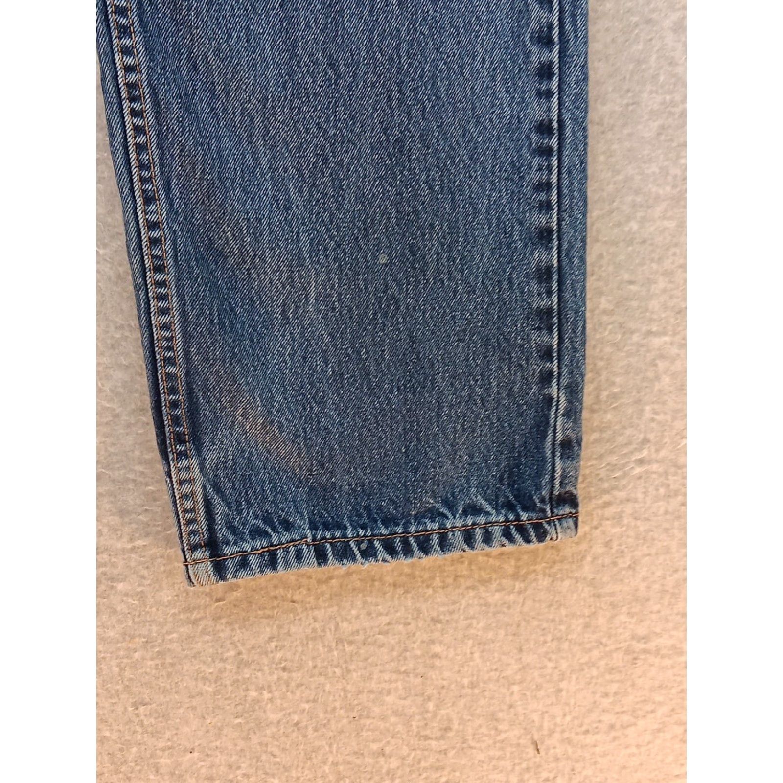 Levi's Levi's 505 Jeans Men Medium Wash Blue Denim 34 Inseam 40x32 Regular Straight Fit Belt Loops 5-Pocket Zip Closure Logo Leather Patch Mens Size US 40 / EU 56 - 6 Thumbnail