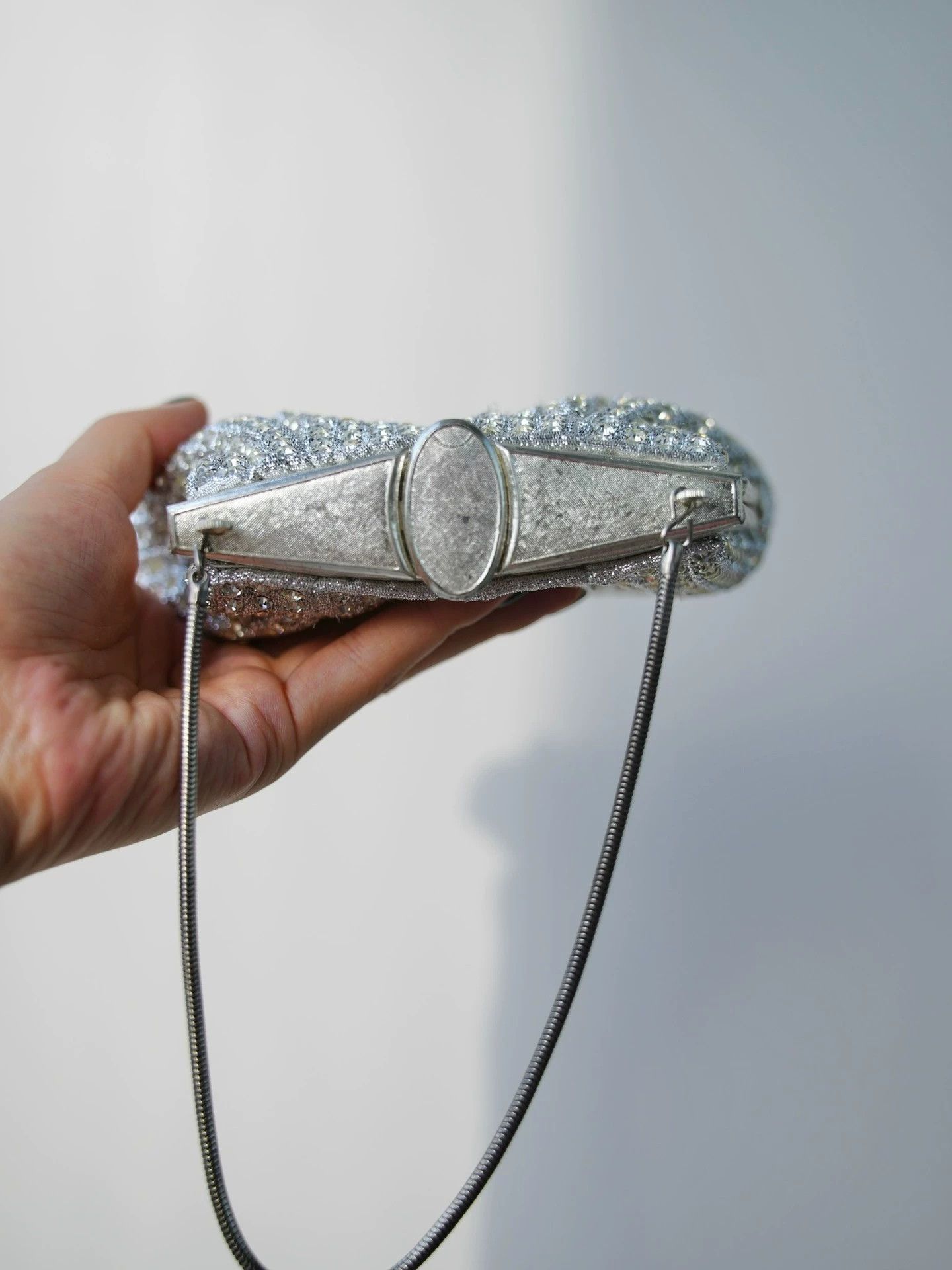 Vintage Vintage Crystal Woven Silver Base White Evening Clutch Size ONE SIZE - 8 Thumbnail