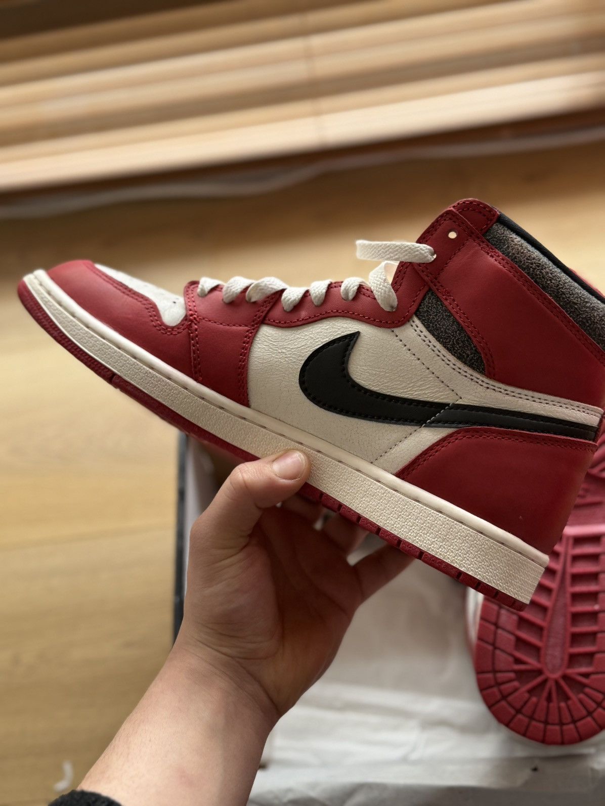 Nike Air Jordan 1 Retro High OG “Lost & Found” UK9.5 Size US 10.5 / EU 43-44 - 5 Thumbnail