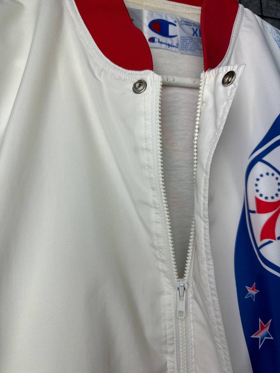 Champion Vintage 90s Champion NBA Philadelphia 76ers Stars Jacket Size US XL / EU 56 / 4 - 10 Thumbnail