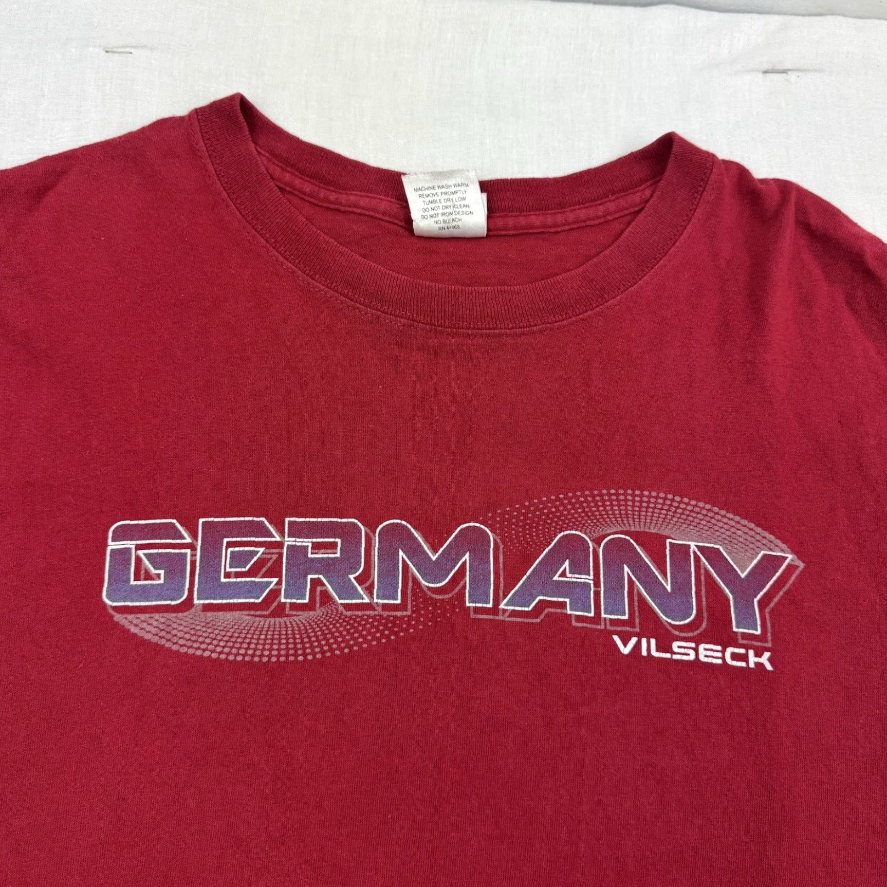 Soffe VINTAGE Vilseck Germany Long Sleeve Shirt Adult XL European Tour Soffe Crew Neck Red Men's XL 90s Y2K USA Theme Size US XL / EU 56 / 4 - 5 Thumbnail
