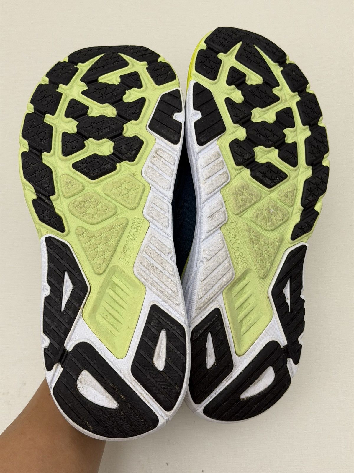Hoka Hoka One One Arahi 6 Blue Graphite Size 9.5 (No Insoles) Size US 9.5 / EU 42-43 - 10 Thumbnail
